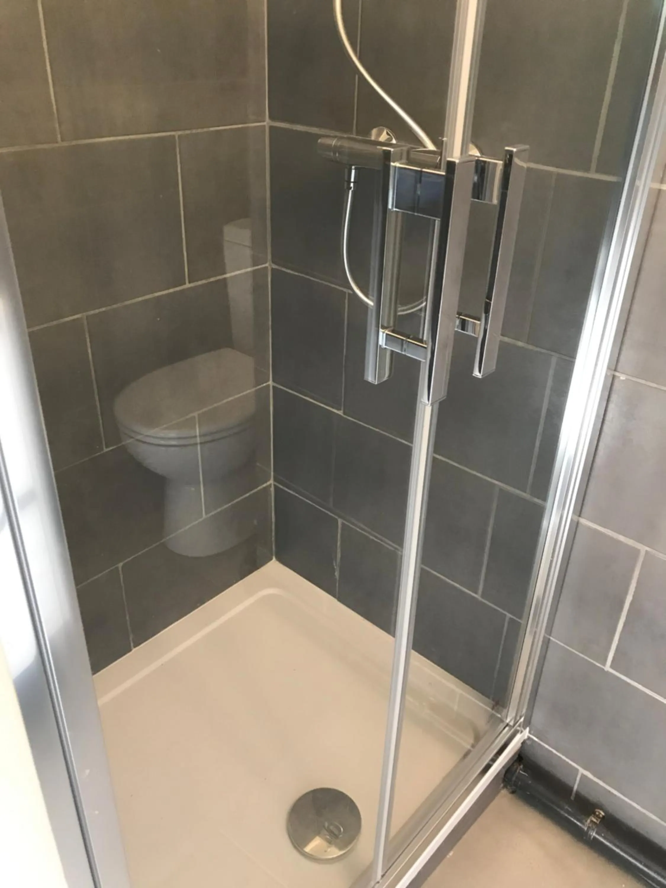 Shower in Appart'hôtel Voltaire