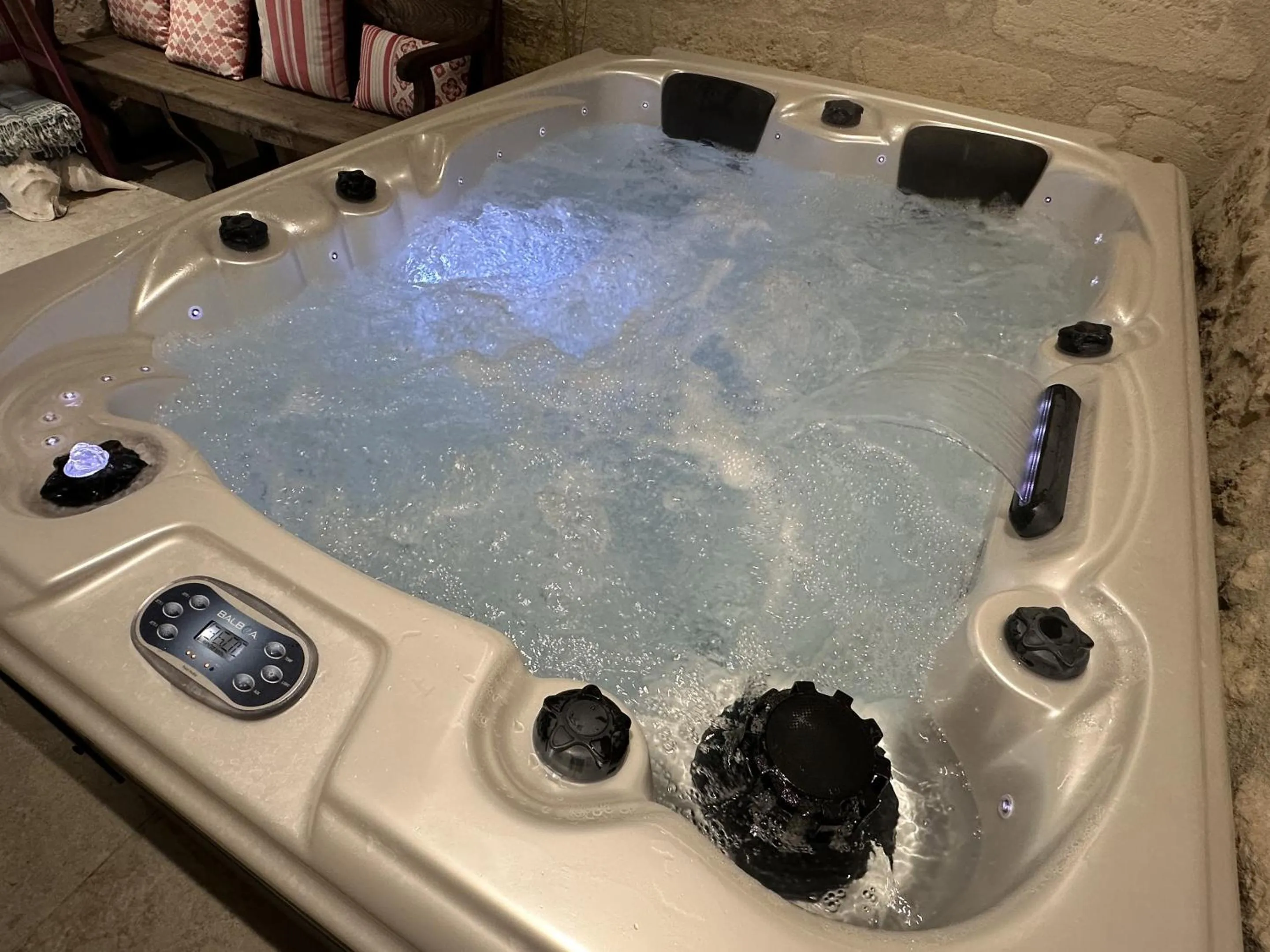 Hot Tub in LA MAISON JEROBOAM