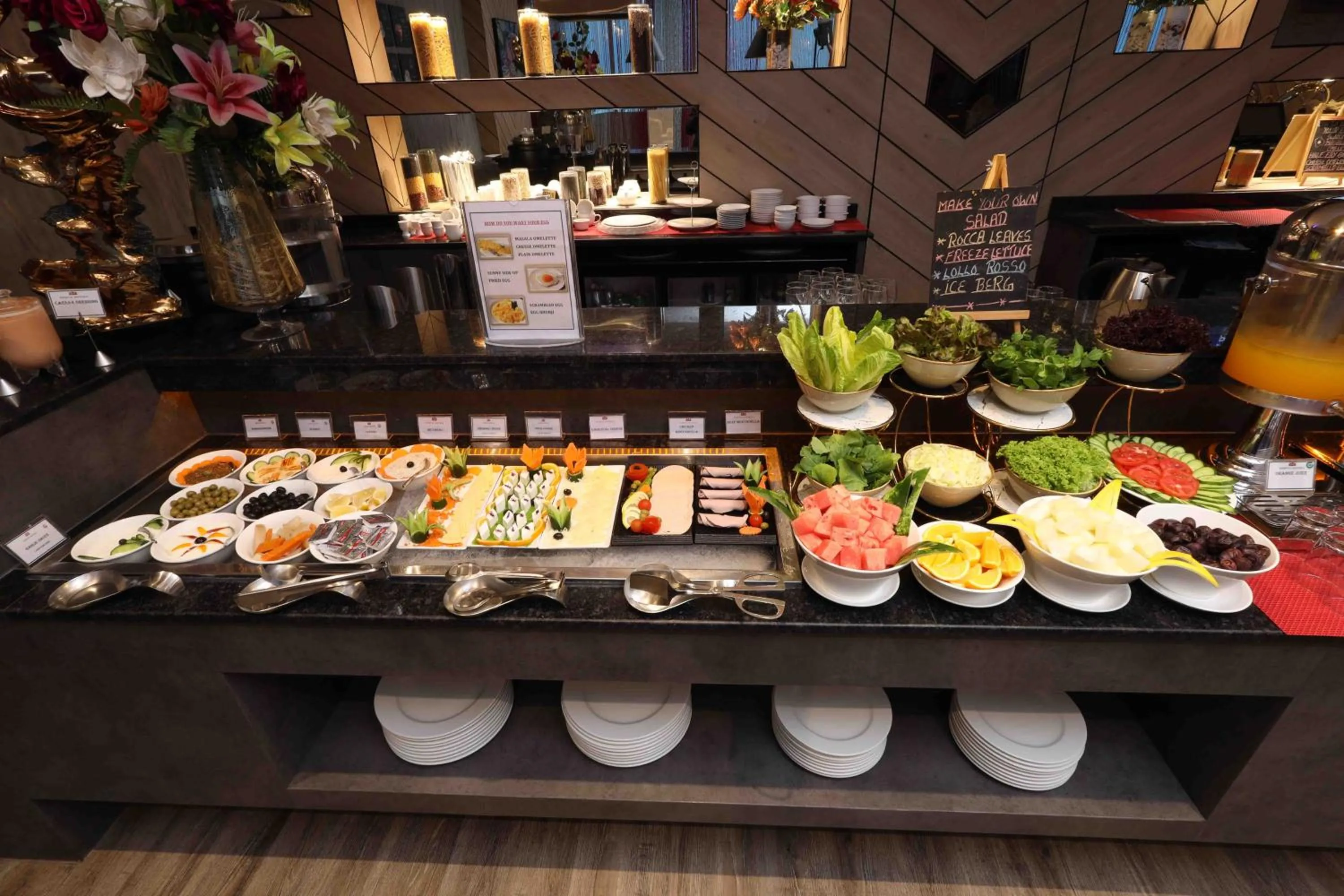 Restaurant/places to eat in Fortis Hotel Fujairah