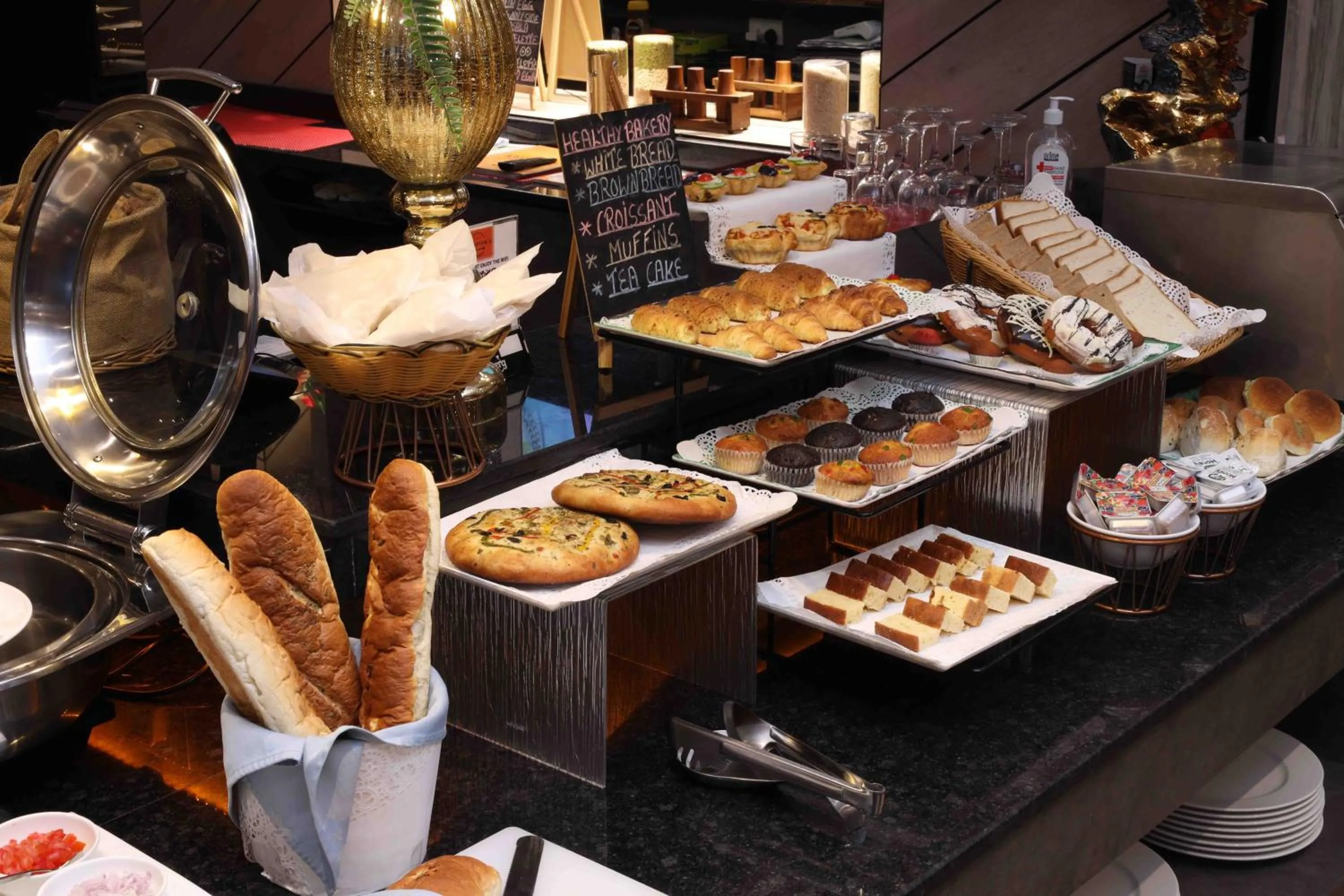 Restaurant/places to eat in Fortis Hotel Fujairah