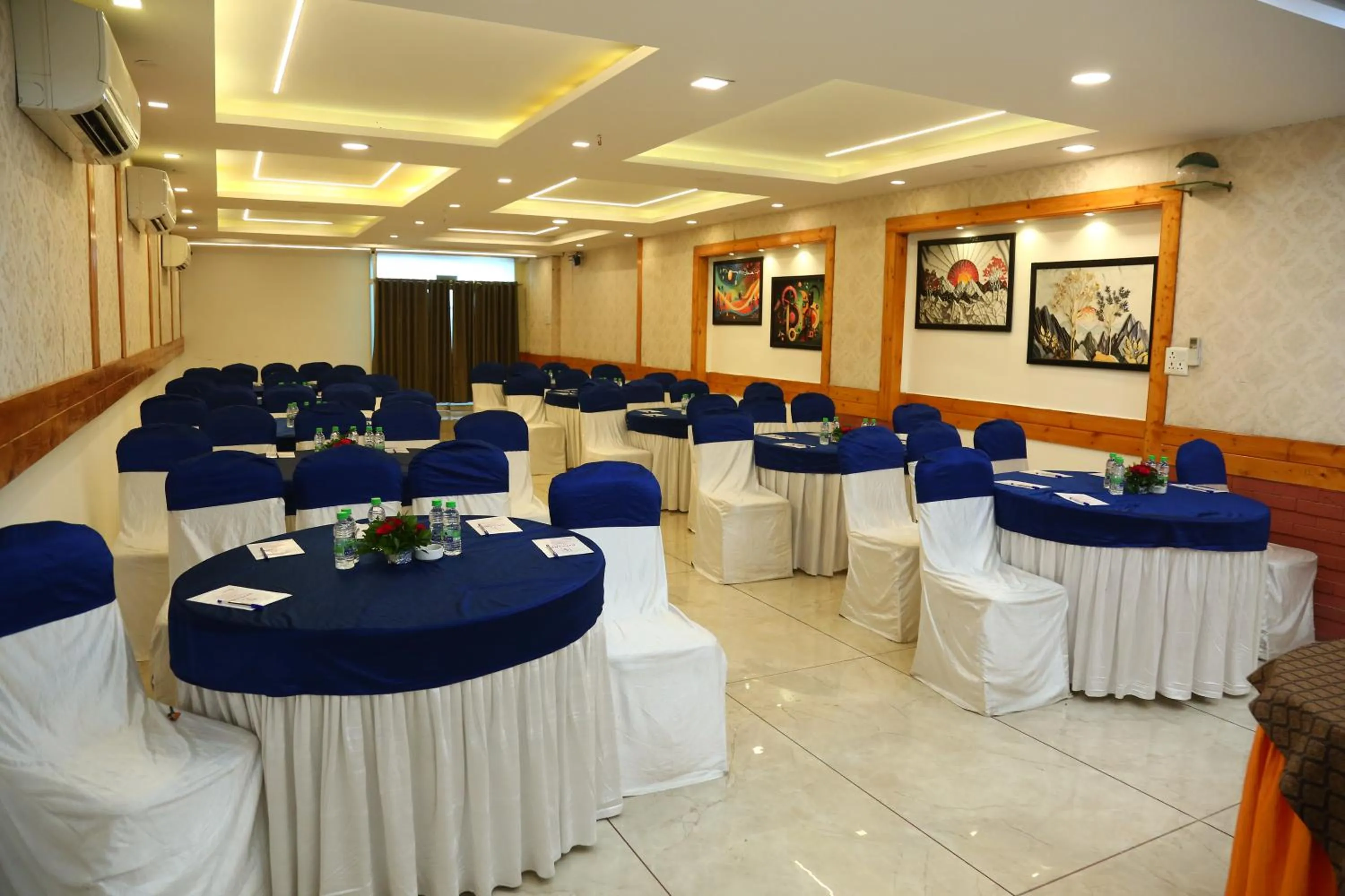 Living room in Hotel Konark Inn