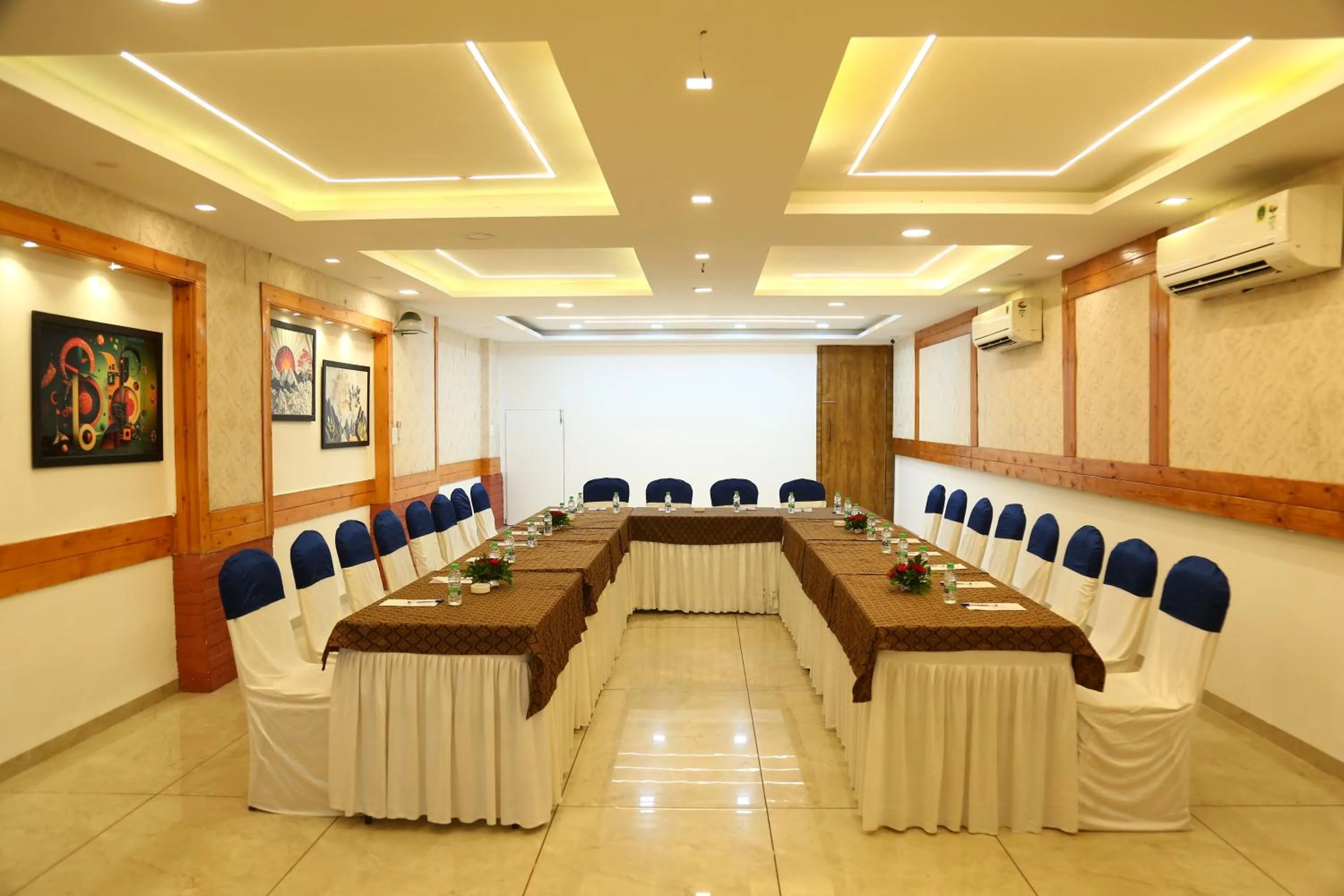 Meeting/conference room in Hotel Konark Inn