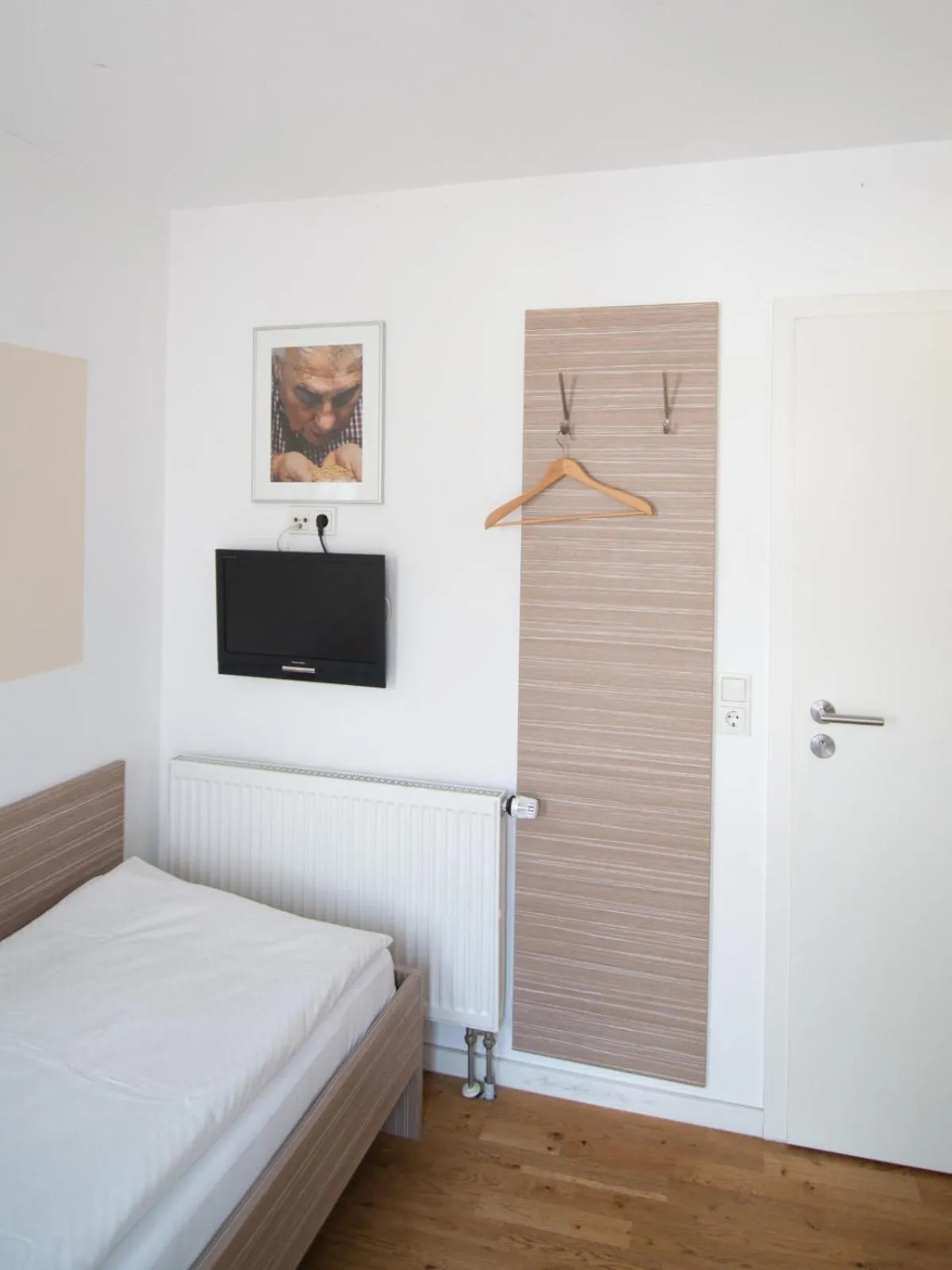 TV and multimedia, Bed in Brauereigasthof zum Lamm