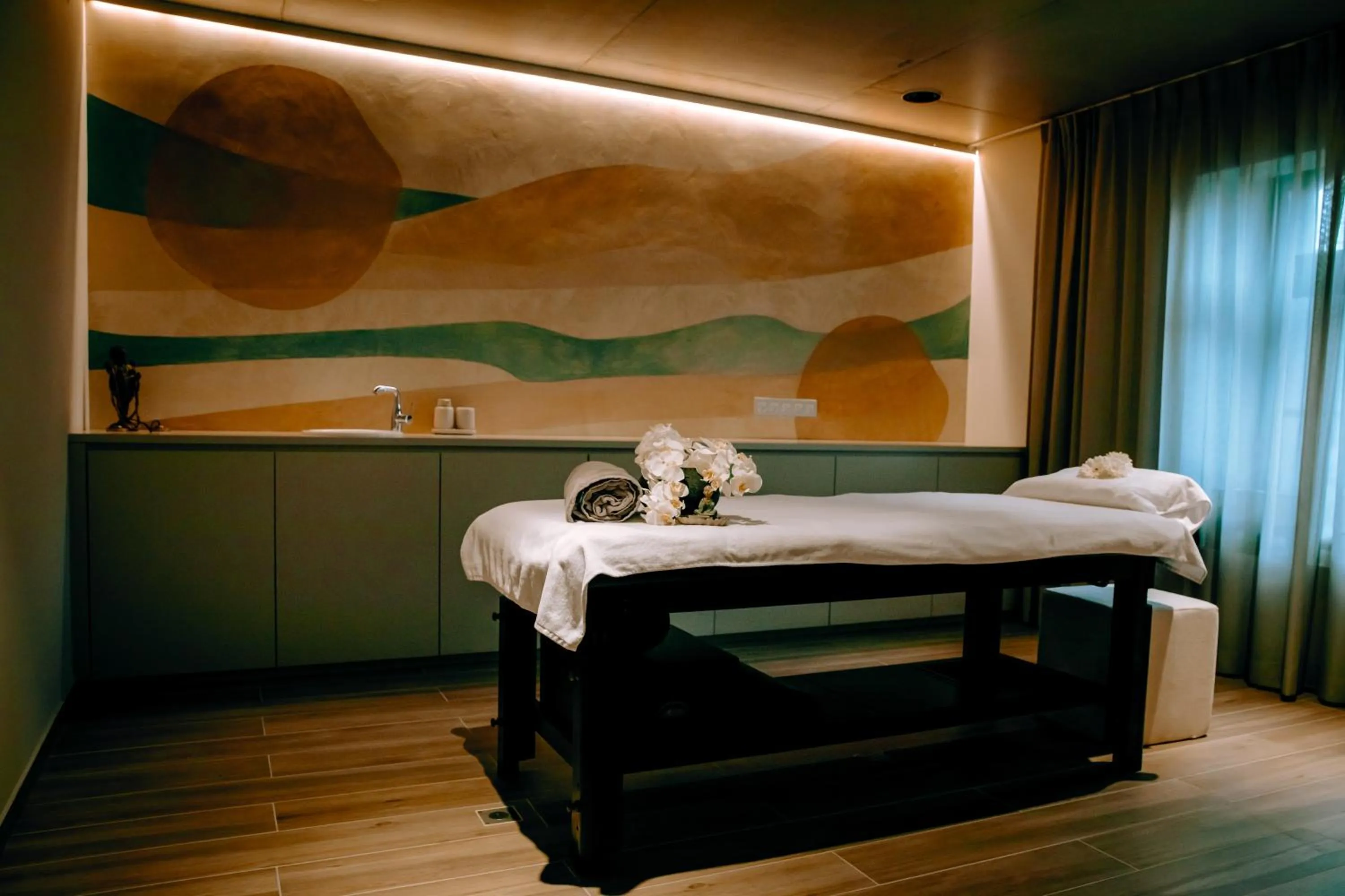 Massage, Bed in Ayuryoga Wellnesshotel