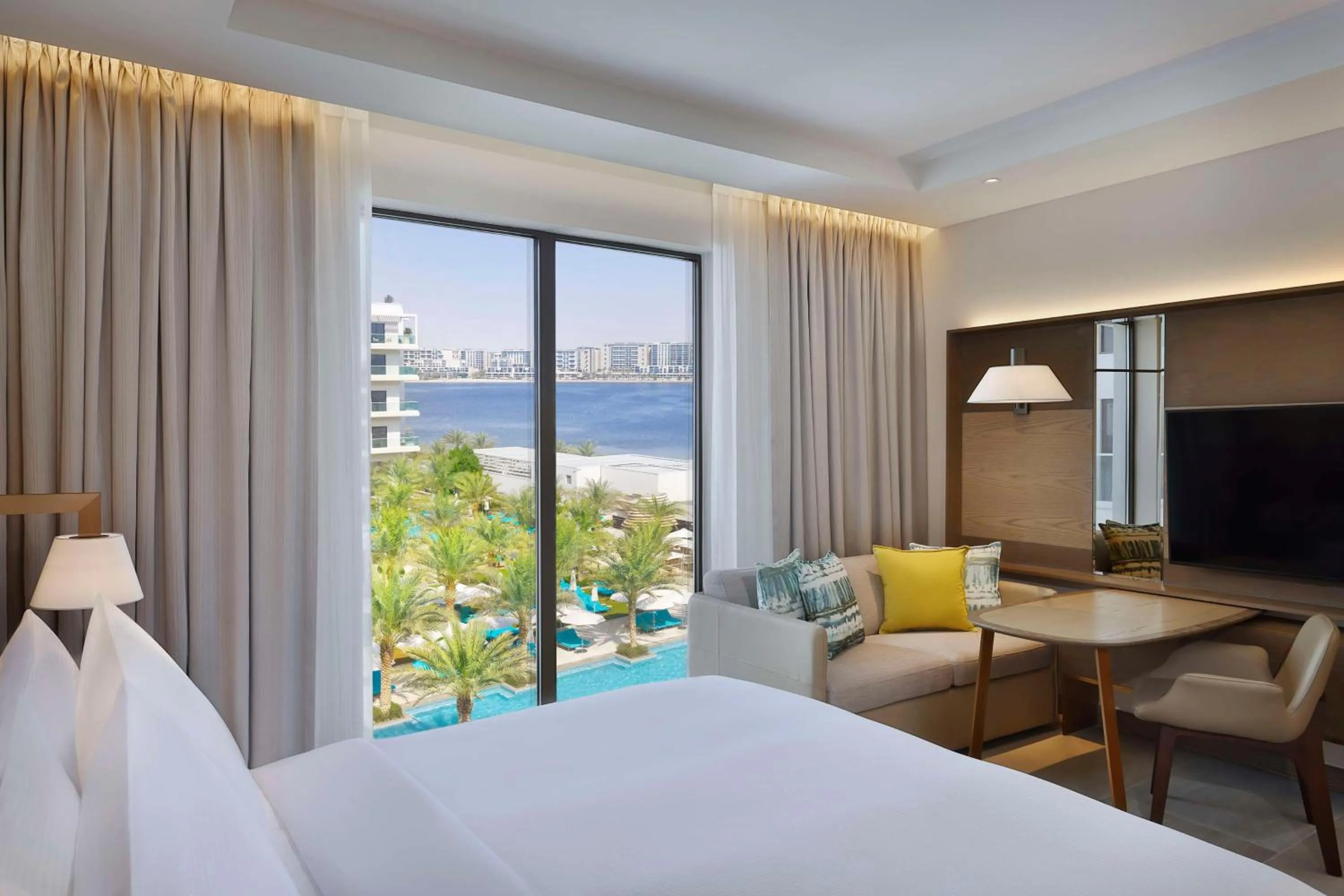 Bed in Hilton Abu Dhabi Yas Island