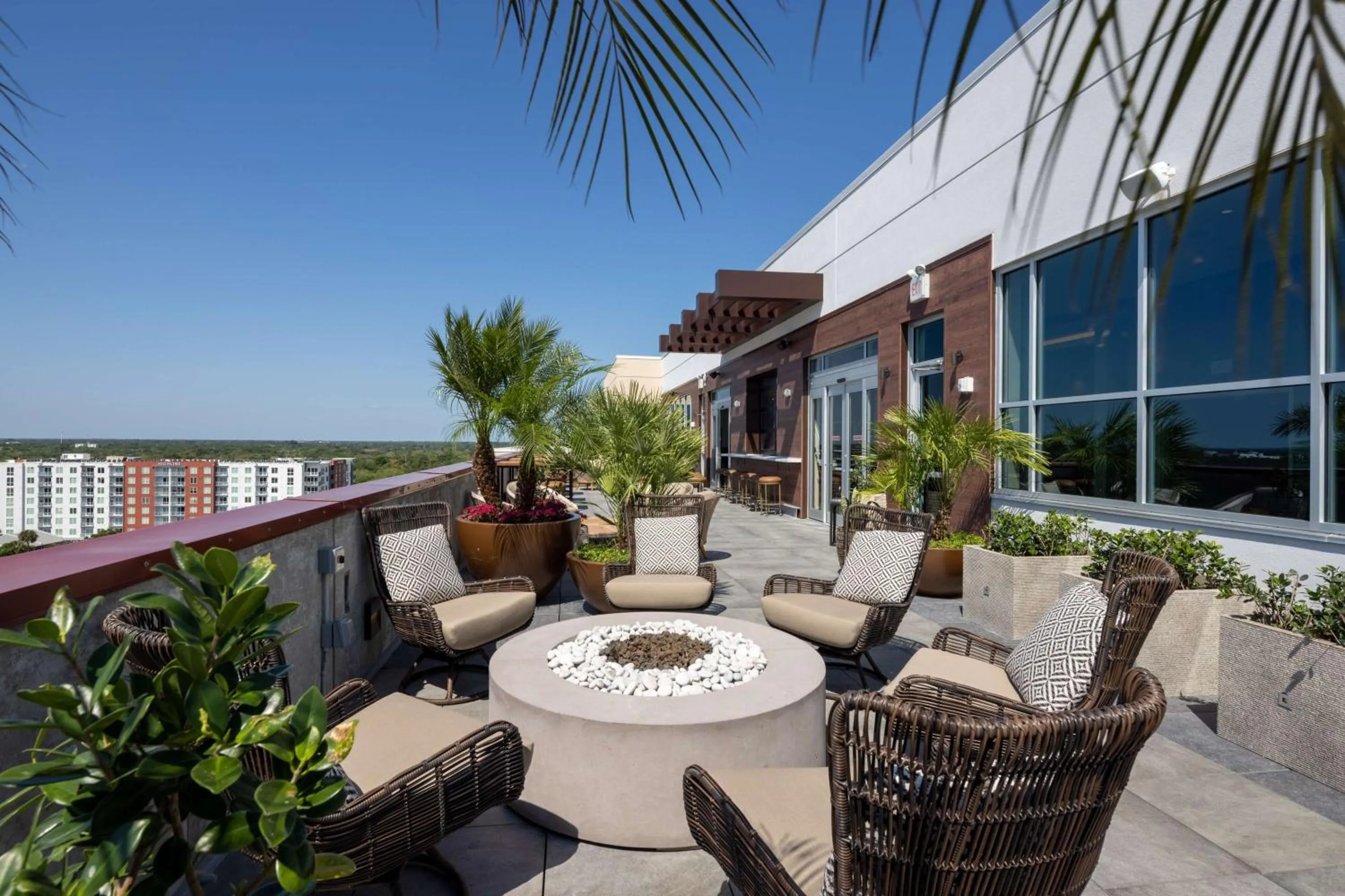 Patio in Hotel Melby Downtown Melbourne Tapestry Collection By Hilton