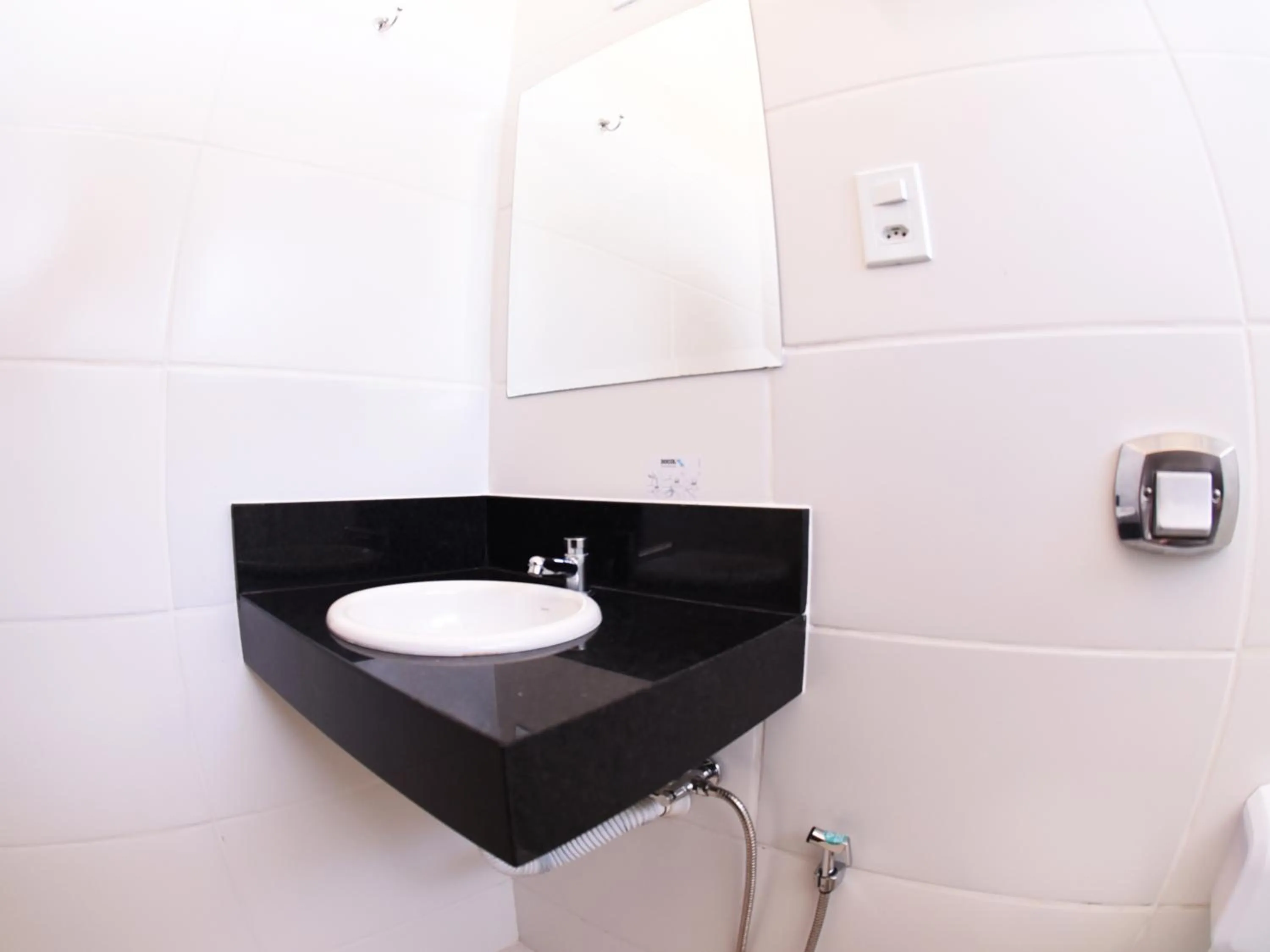 Bathroom in Limeira Plaza Hotel