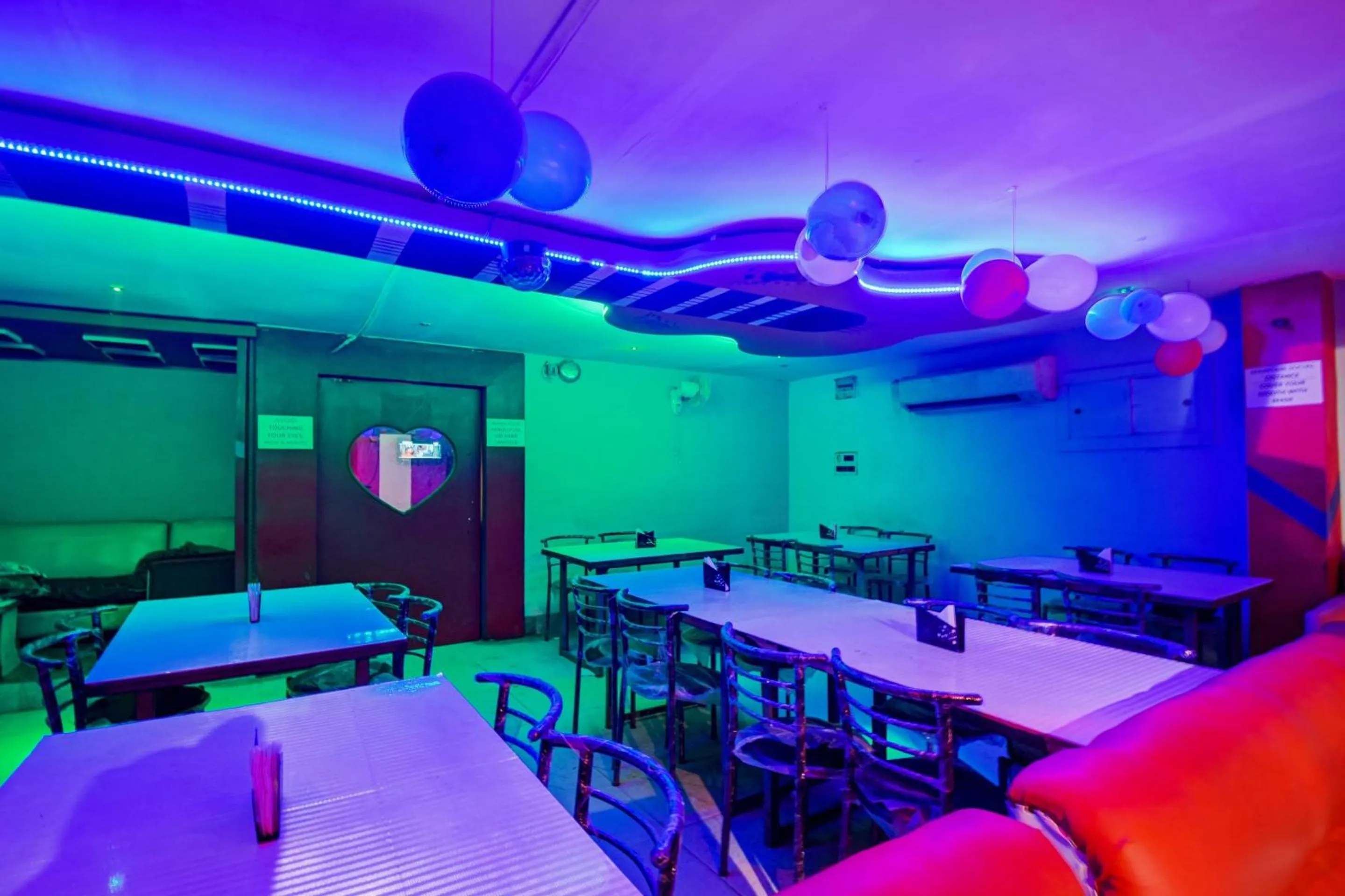 Restaurant/places to eat in Collection O Snowfox