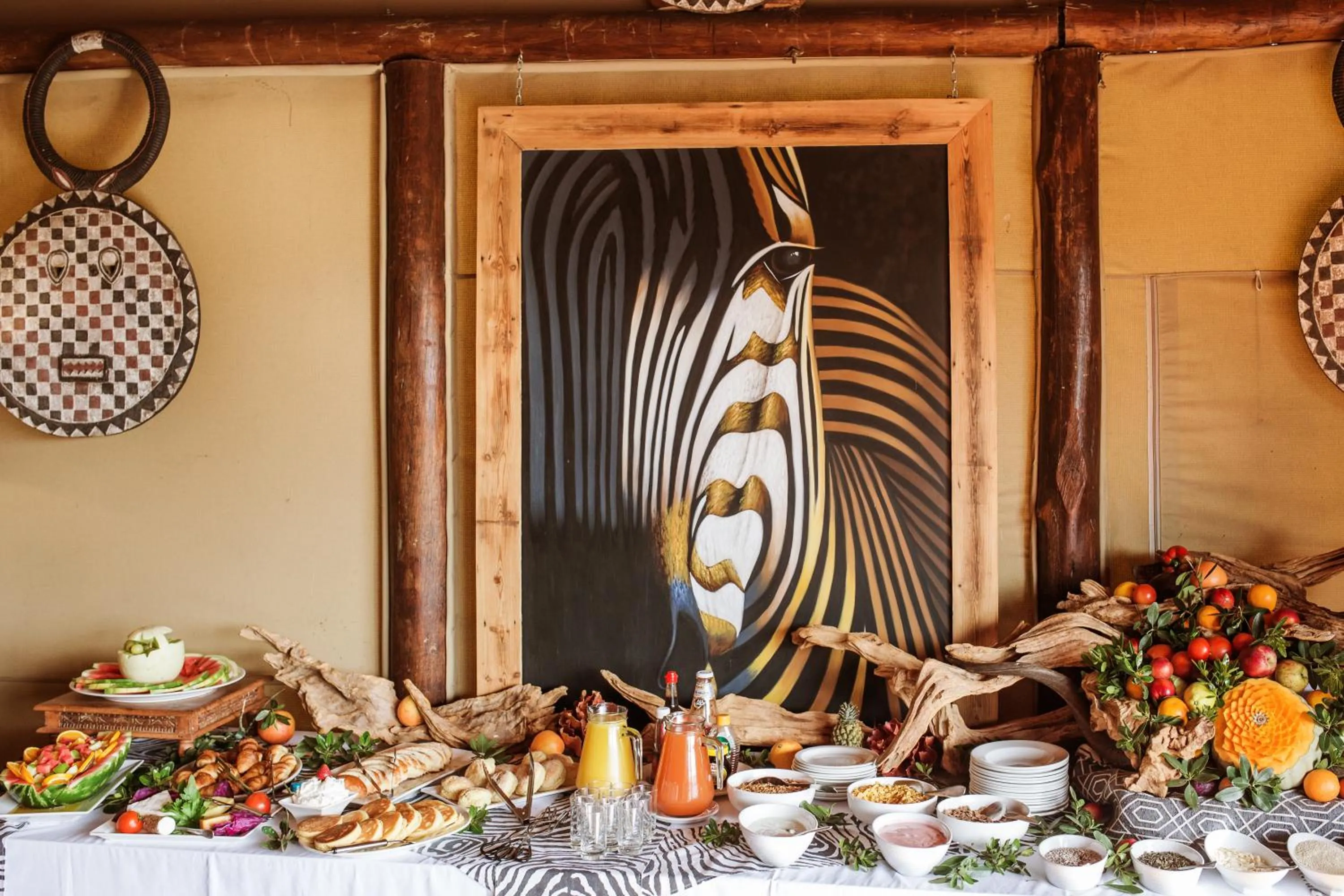 Buffet breakfast in Bush Lodge – Amakhala Game Reserve