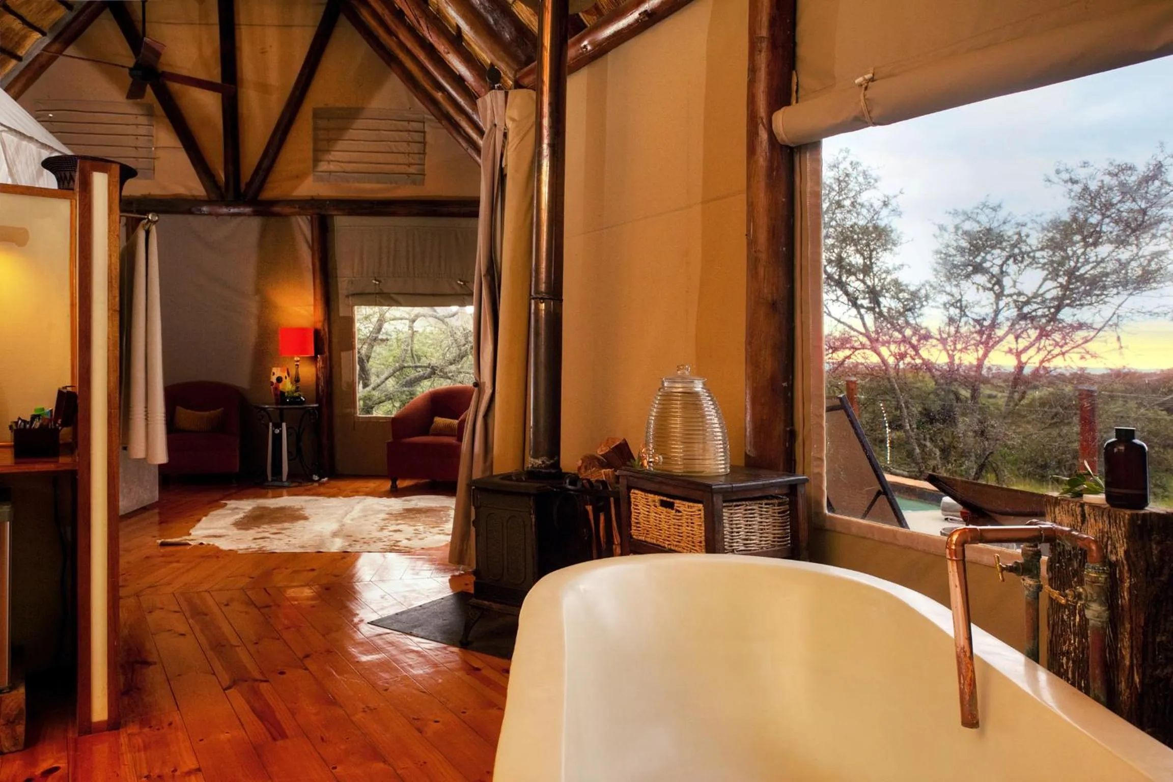 Bath in Bush Lodge – Amakhala Game Reserve