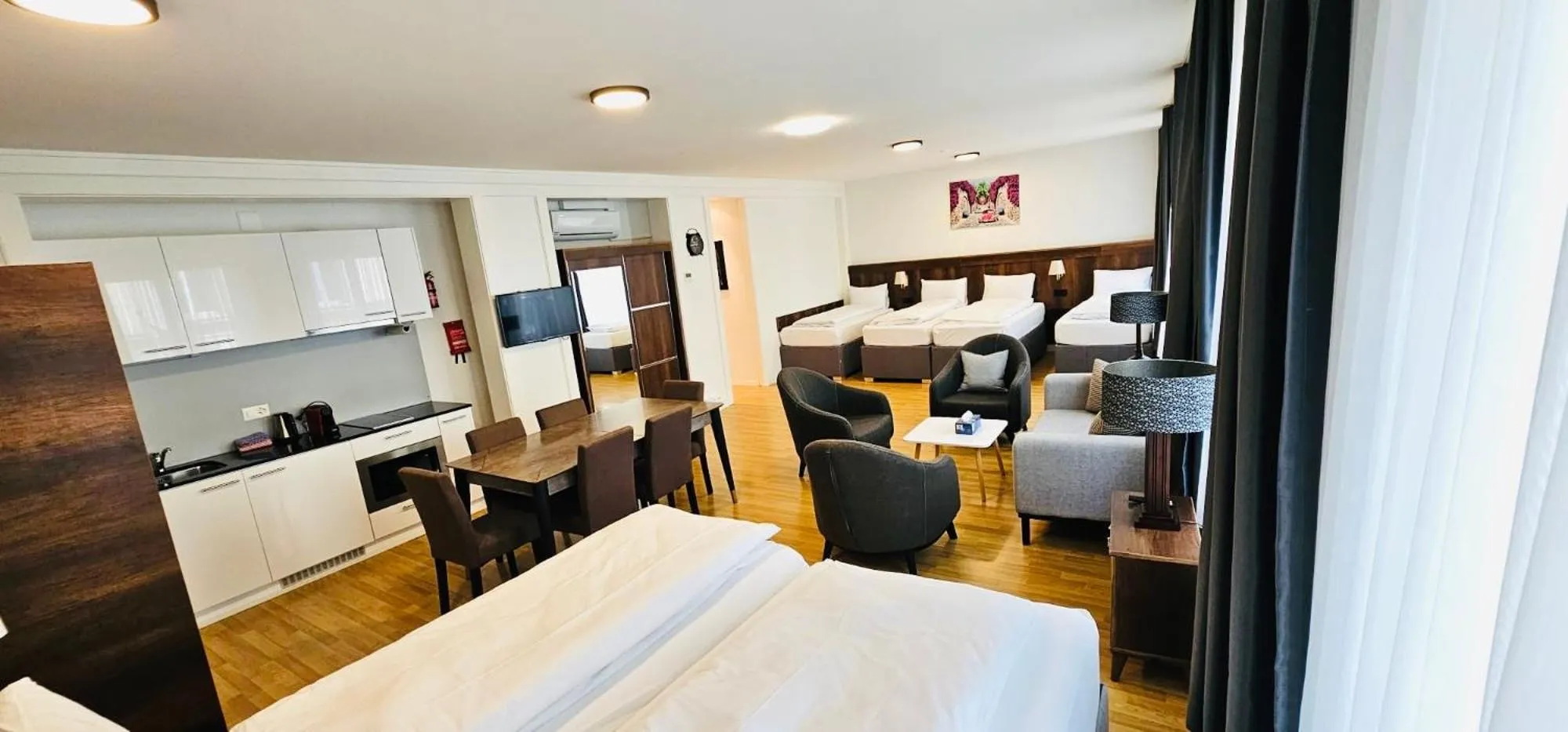 Living room, Bed in Akomo Bern