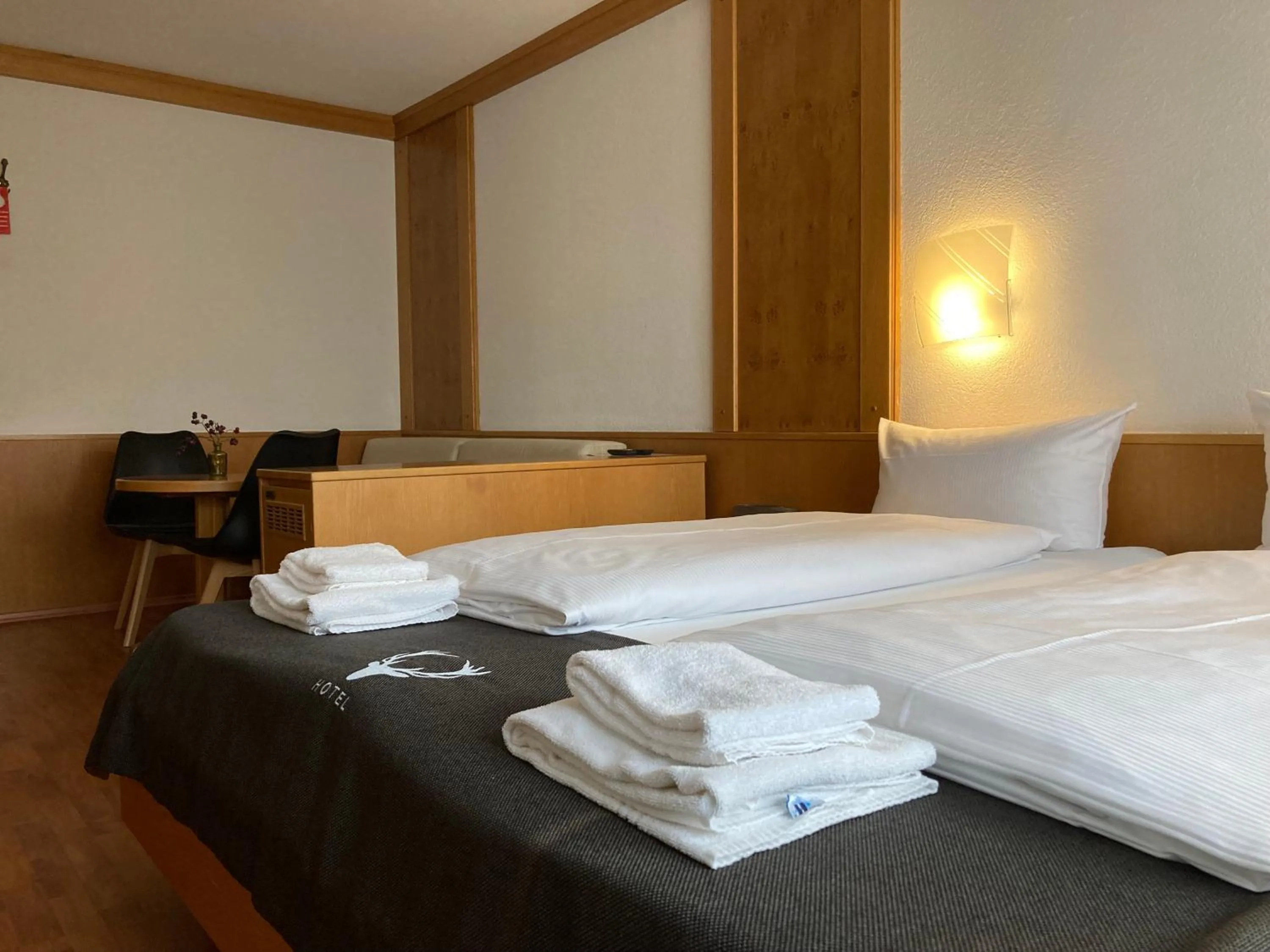 Bed in Hotel JÄGERHAUS in Singen am Hohentwiel