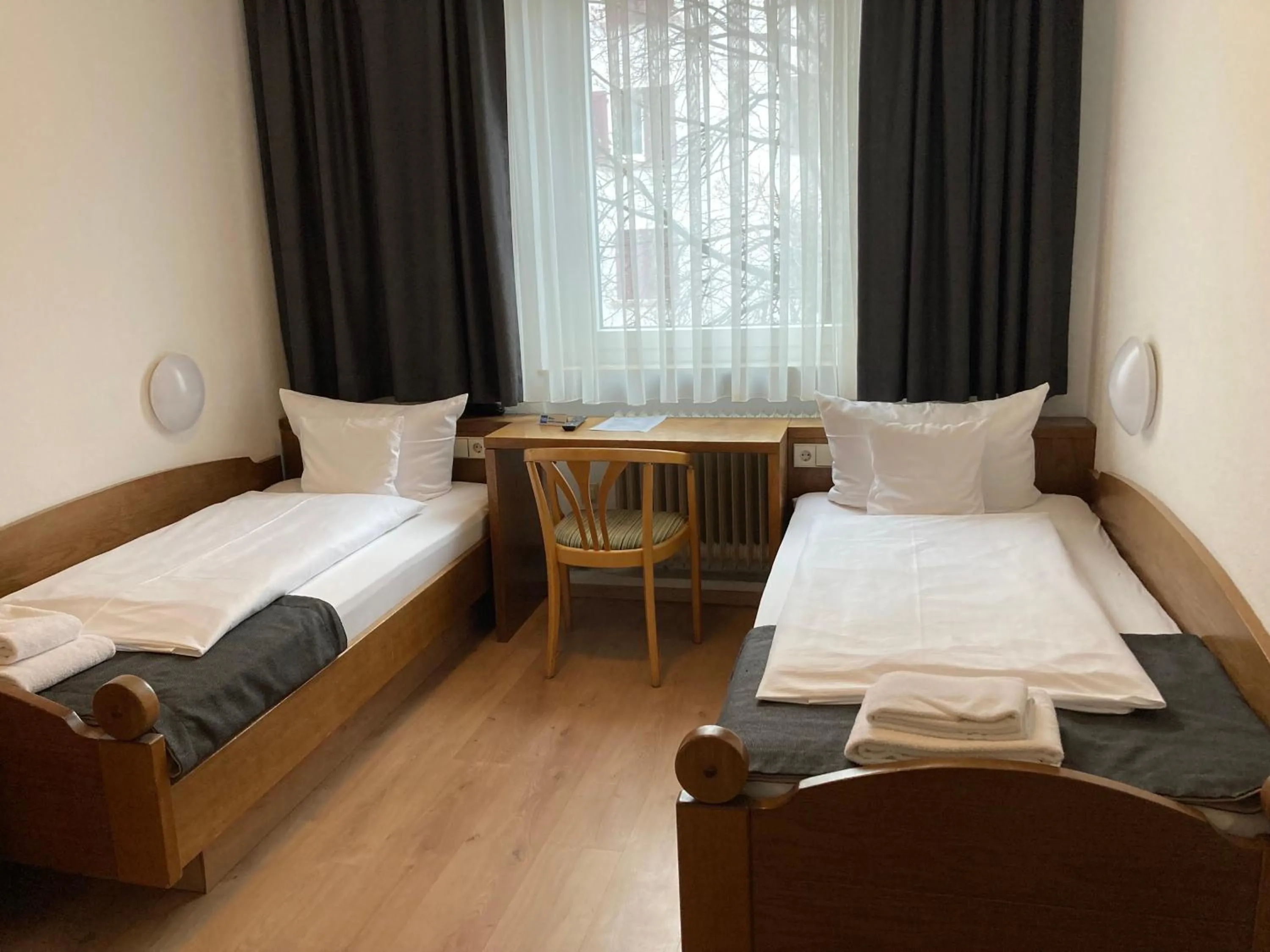Bed in Hotel JÄGERHAUS in Singen am Hohentwiel