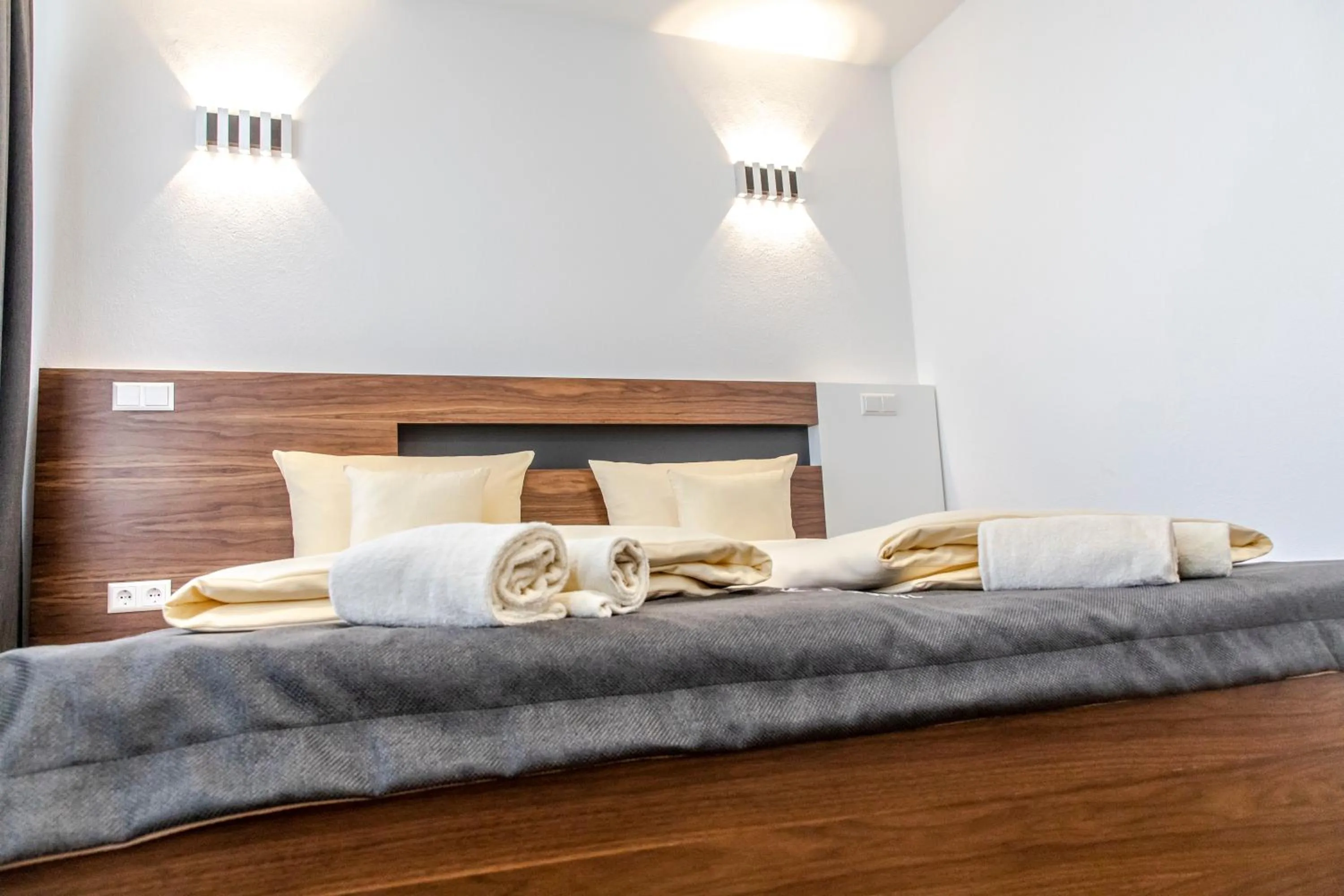 Photo of the whole room, Bed in Hotel JÄGERHAUS in Singen am Hohentwiel