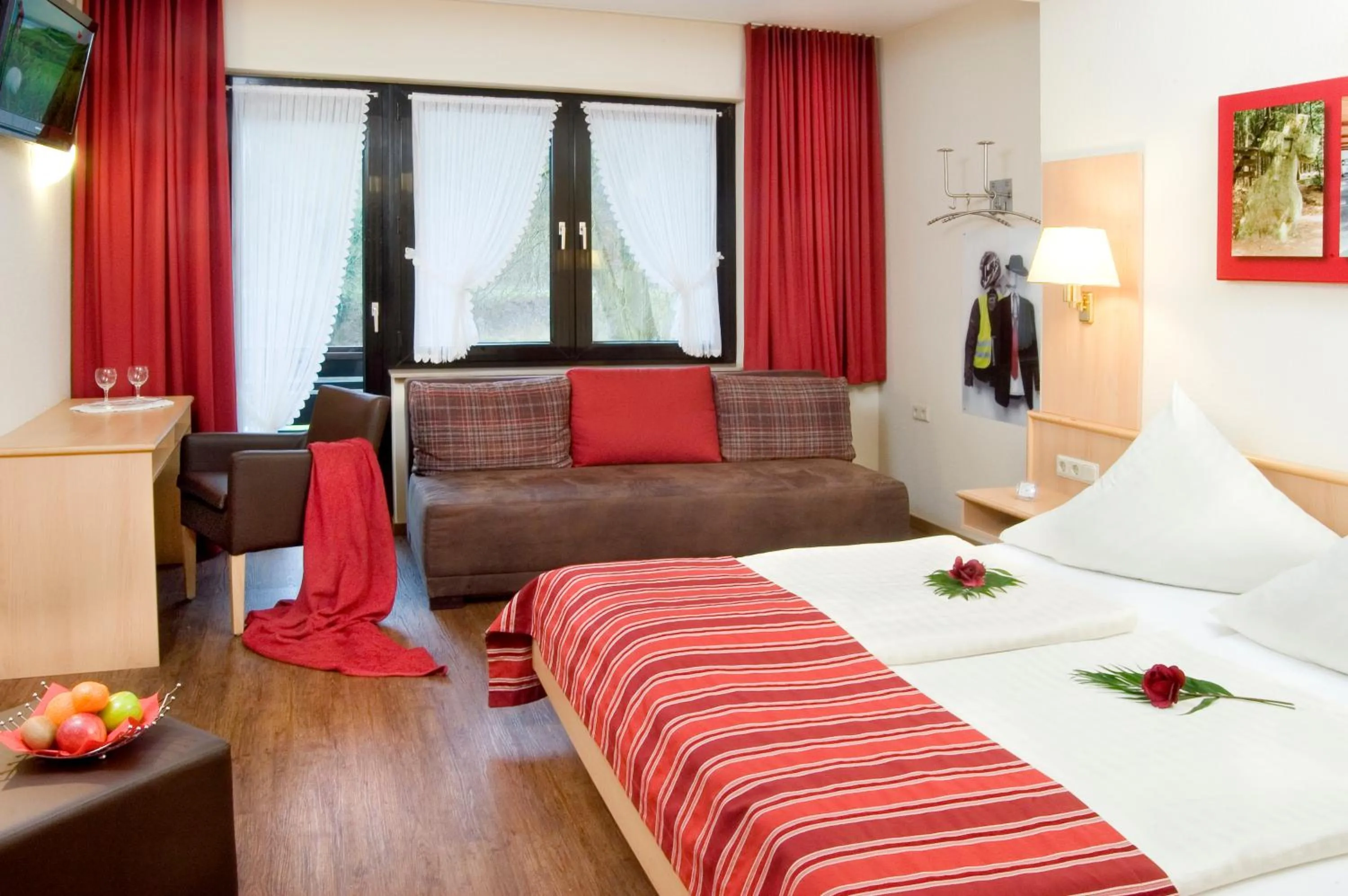 Photo of the whole room, Bed in Hotel Hauer