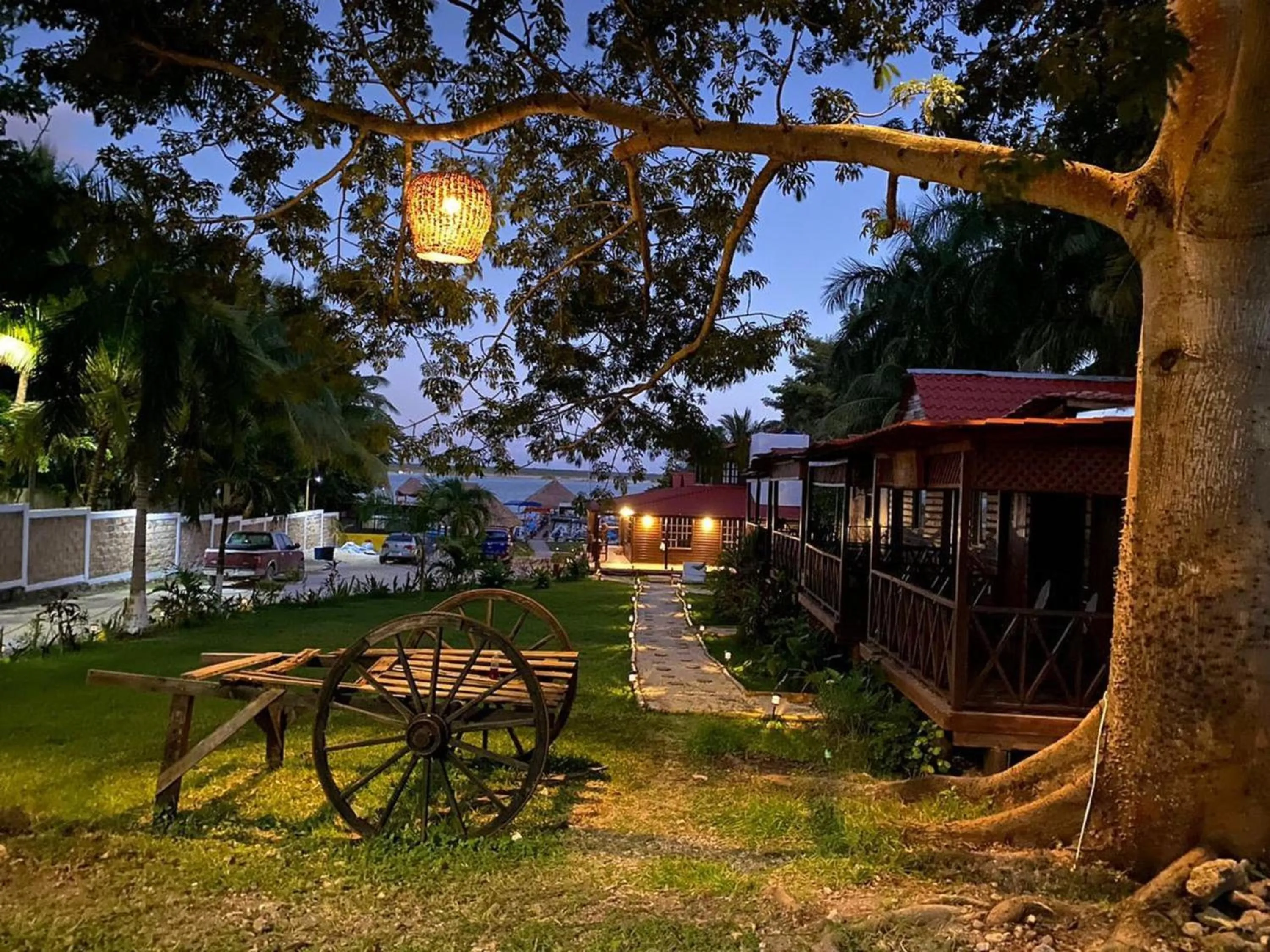 Night in Papitos Bacalar Hotel and Marina