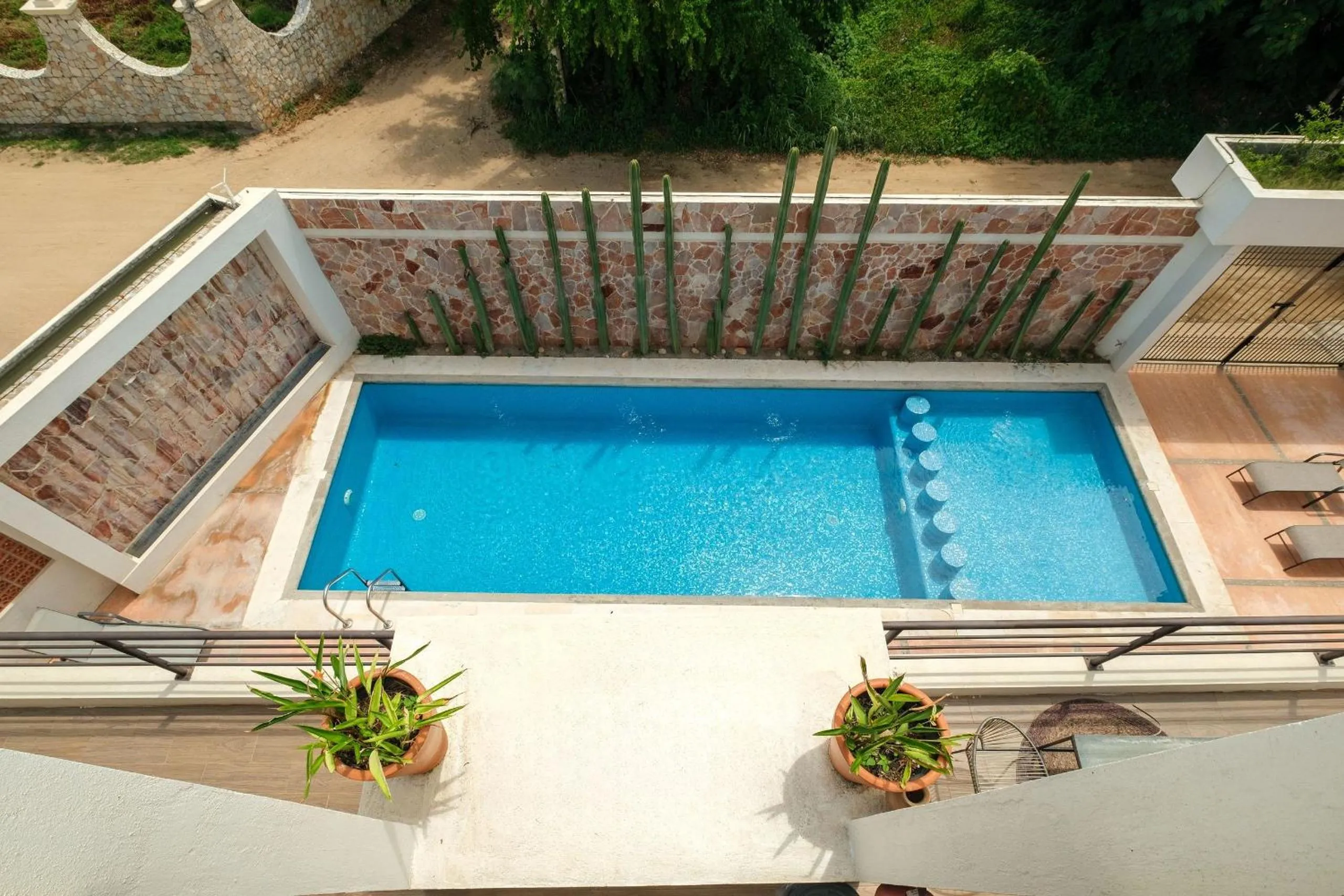 Swimming pool in La Aurora Puerto Escondido