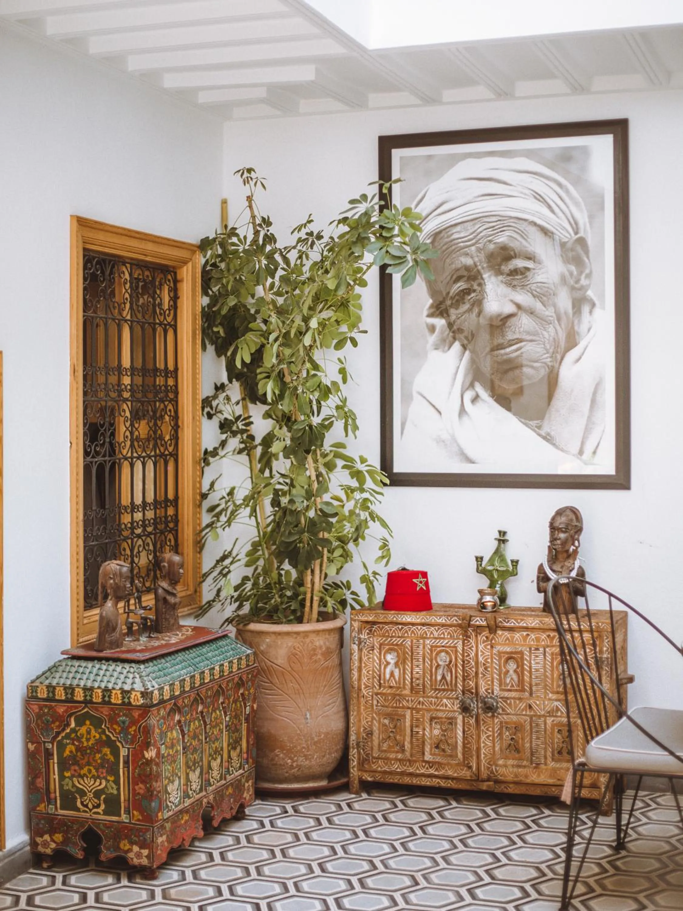 Decorative detail in Riad Le Petit Joyau