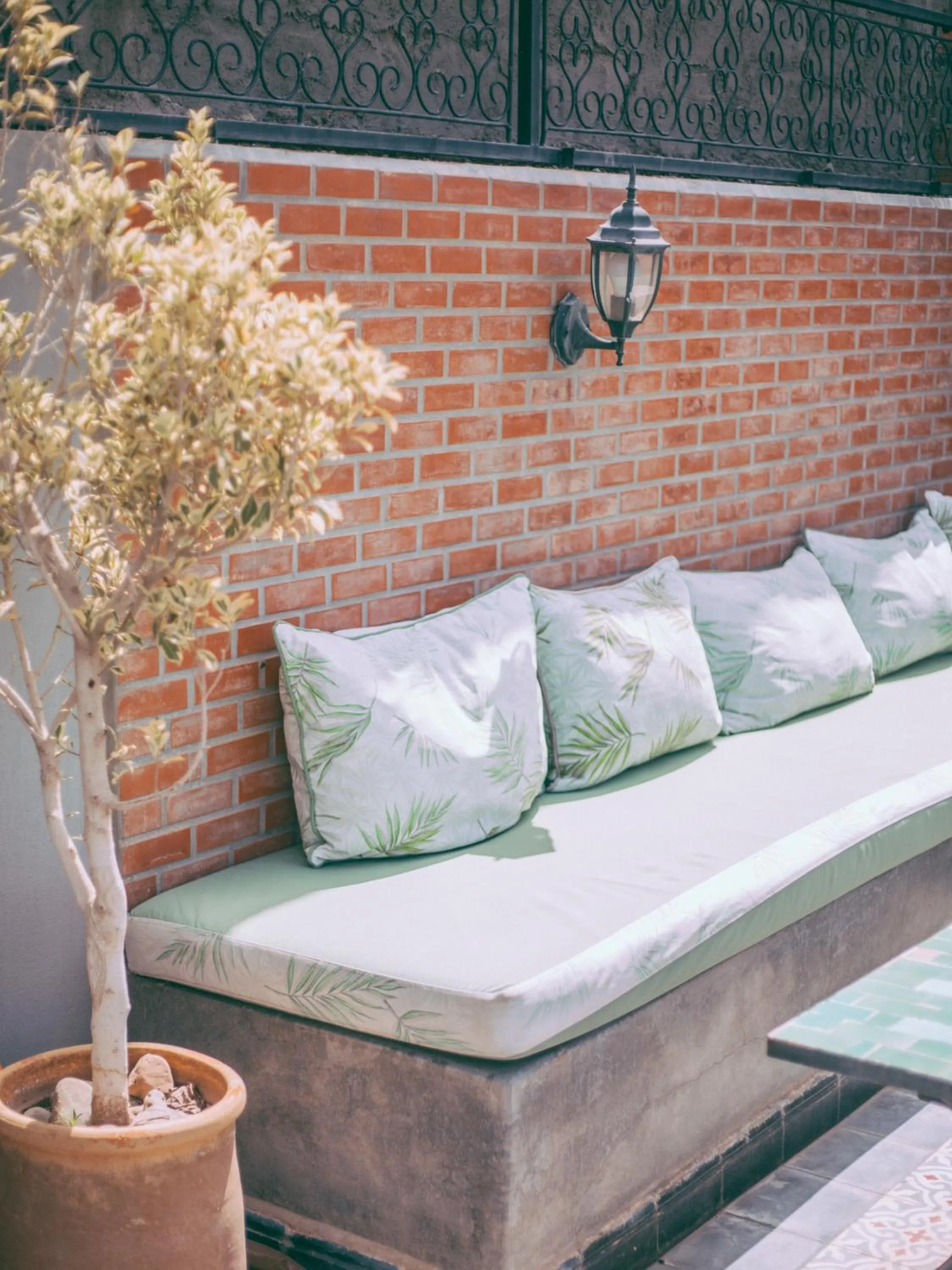 Seating area in Riad Le Petit Joyau
