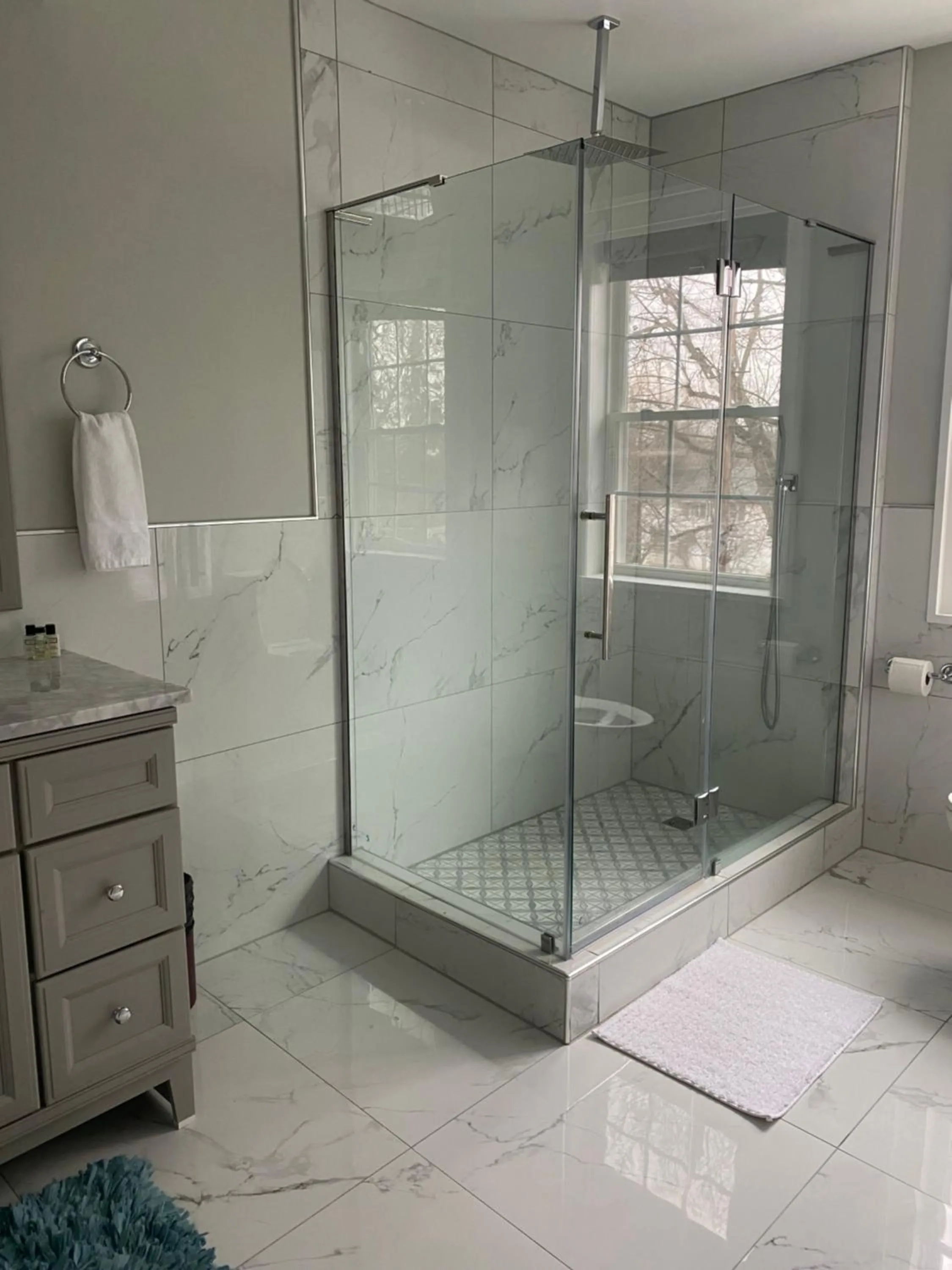 Shower in James Buchanan Hotel, Trademark Collection by Wyndham