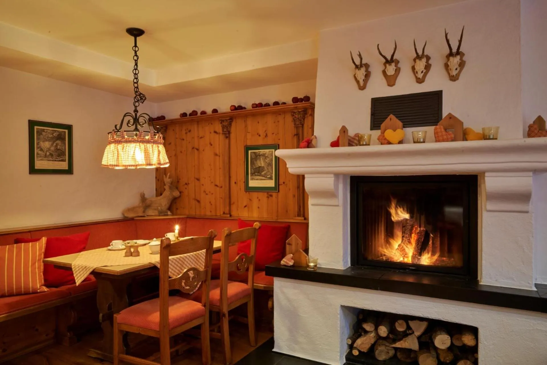 Restaurant/places to eat in Hotel Waldhaus Föckinghausen