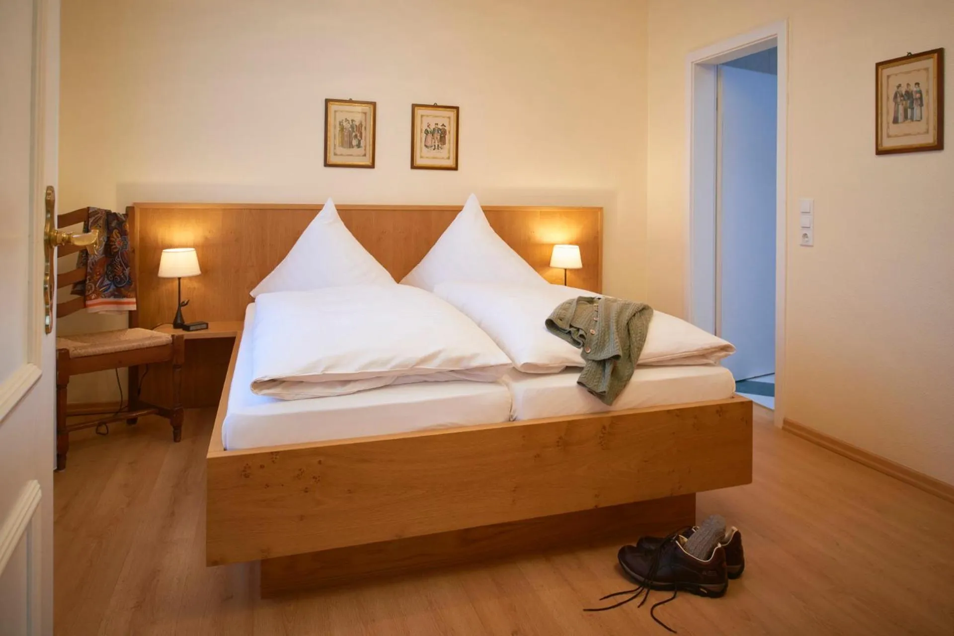 Bedroom, Bed in Hotel Waldhaus Föckinghausen