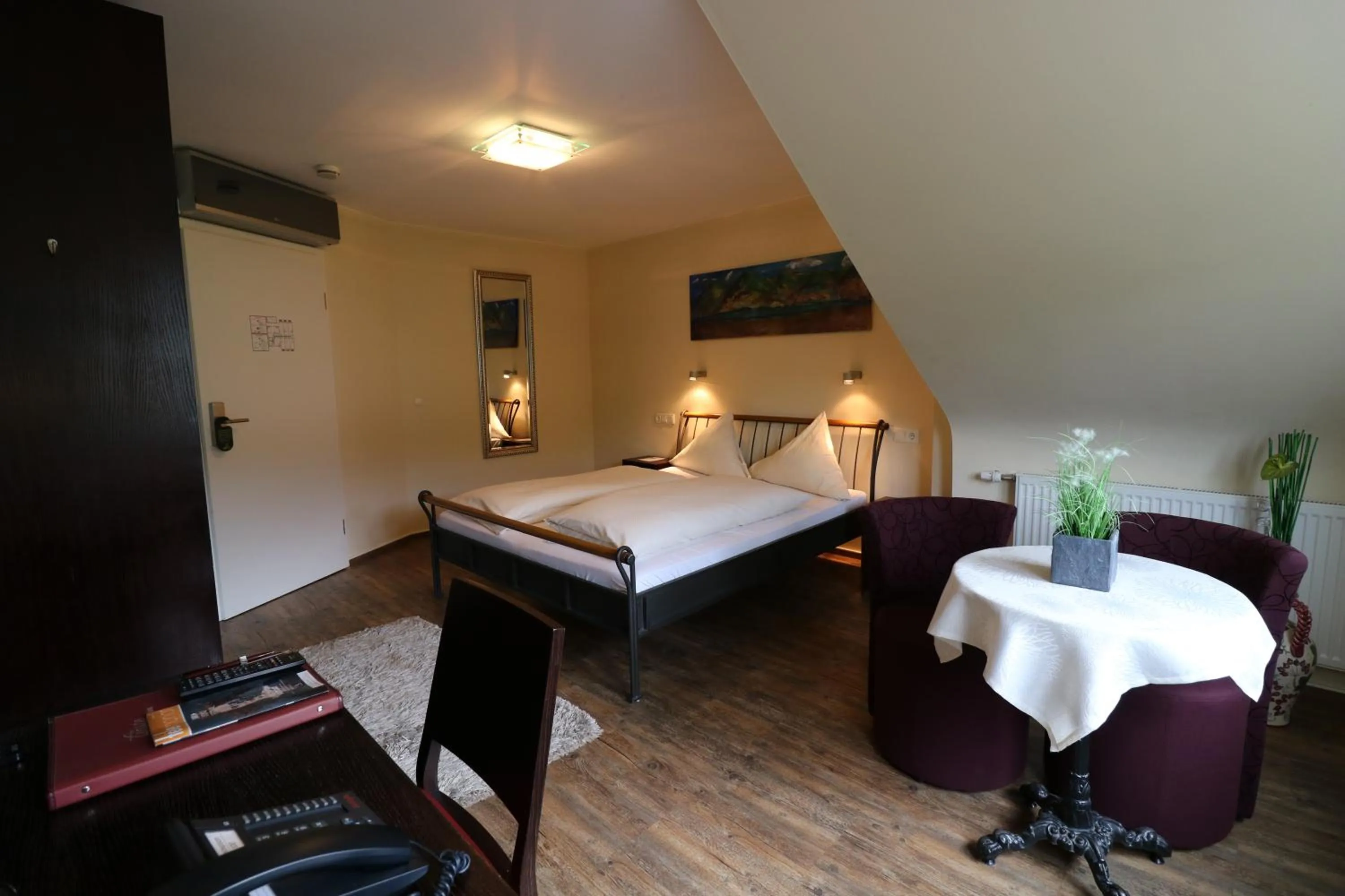 Other, Bed in Christiana's Wein & Art Hotel