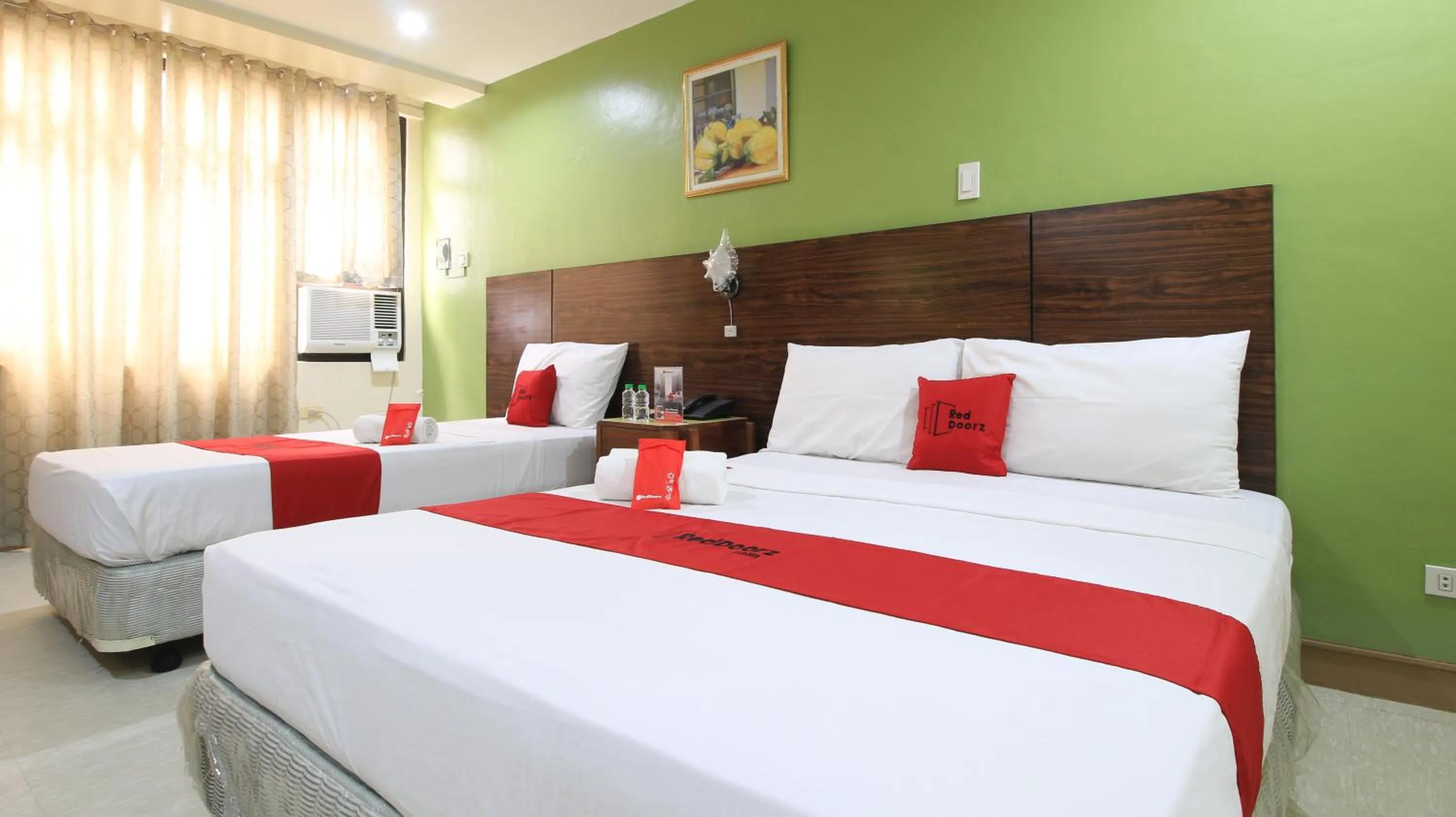 Bed in RedDoorz Plus @ Chinatown Binondo