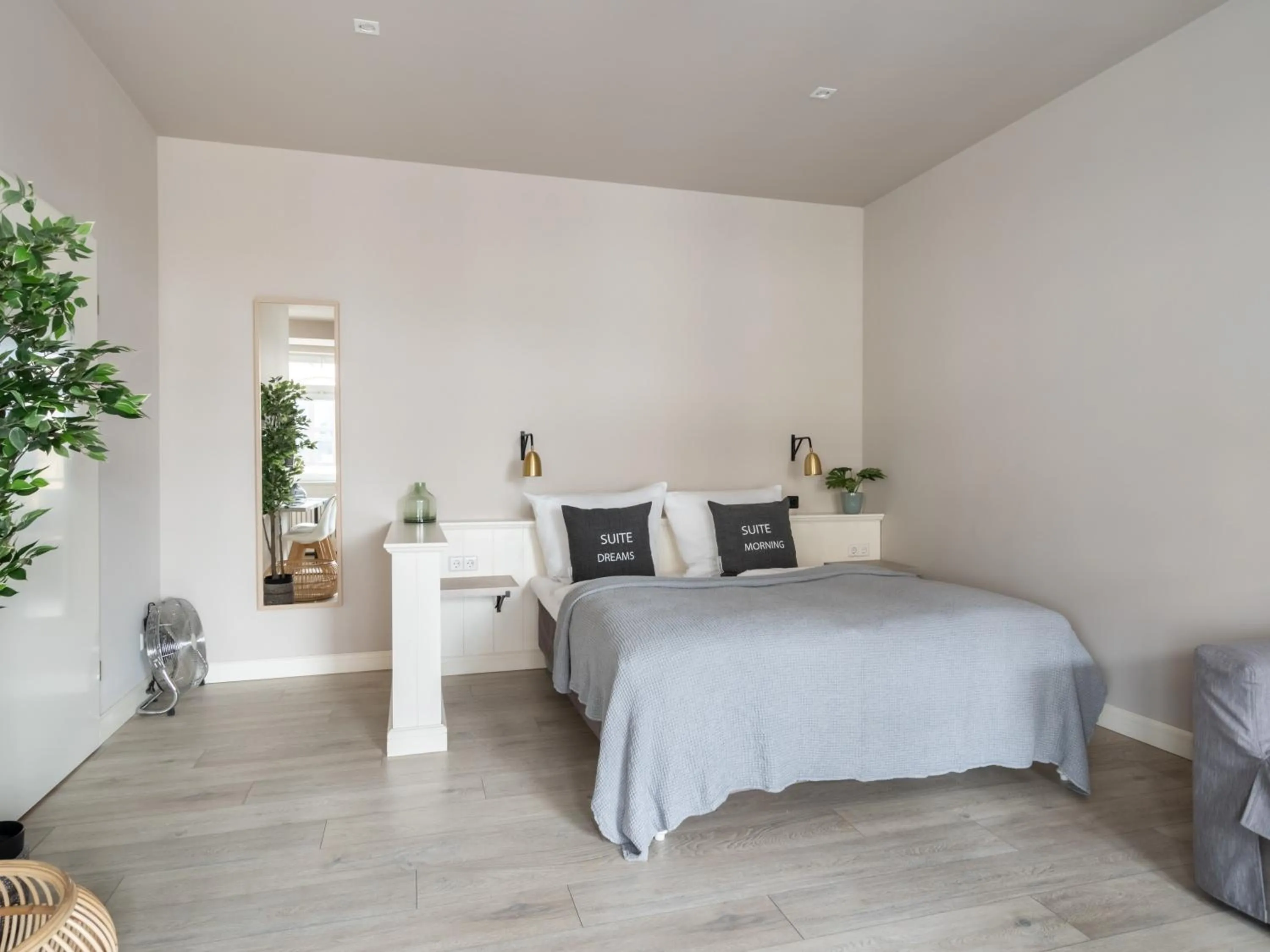 Bed in Limehome Berlin Chausseestraße