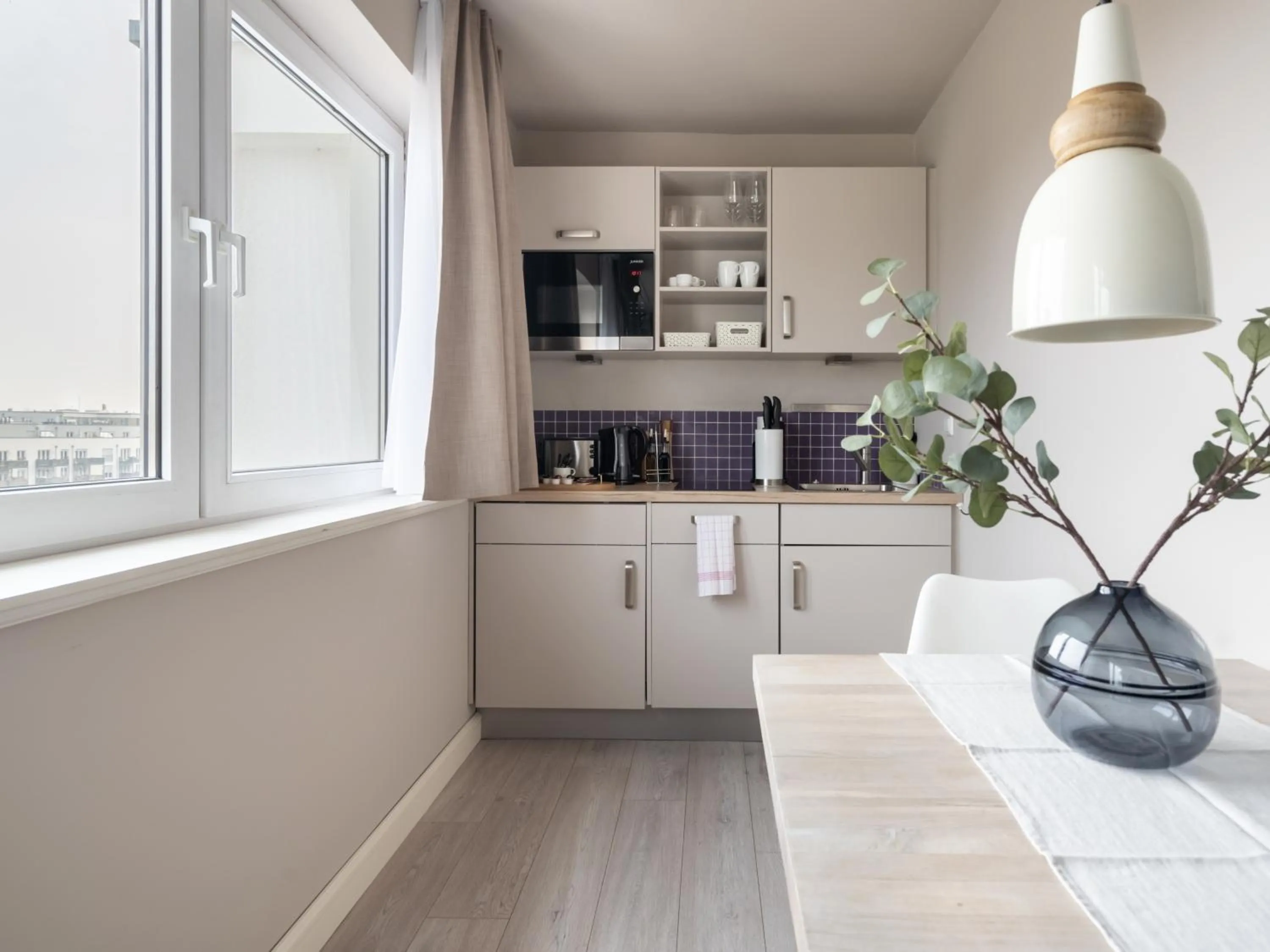 Kitchen or kitchenette in Limehome Berlin Chausseestraße