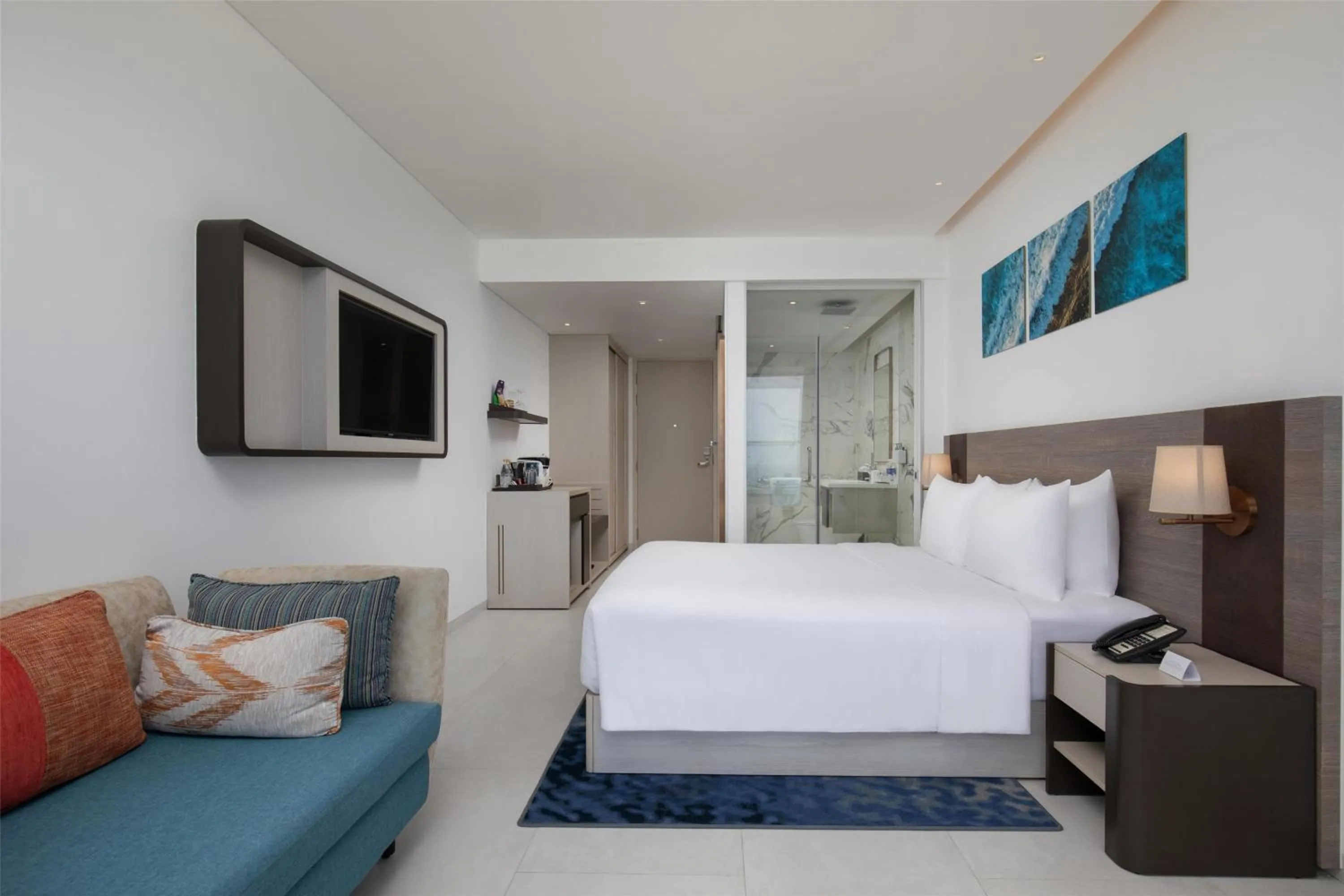 Bedroom, Bed in Radisson Hotel Danang