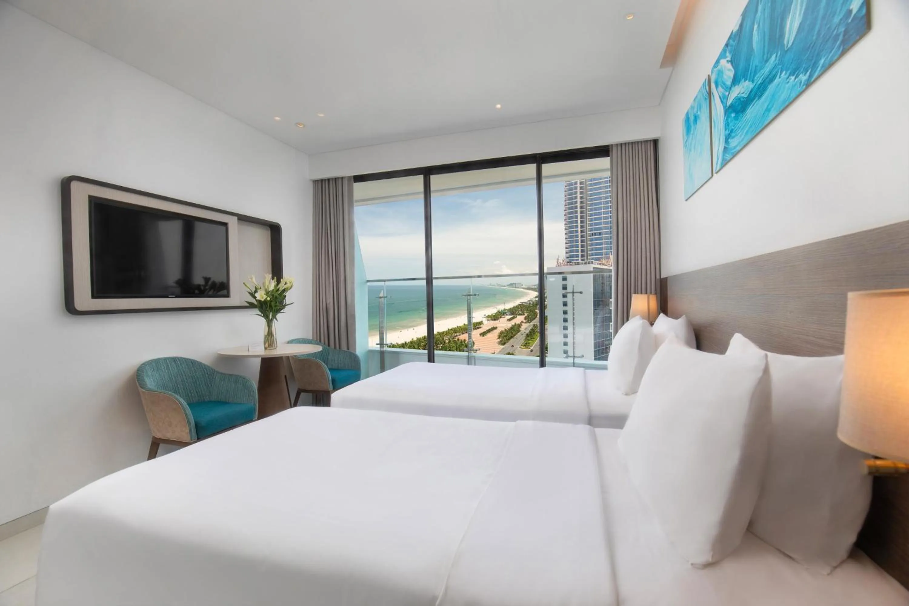 Bedroom, Bed in Radisson Hotel Danang