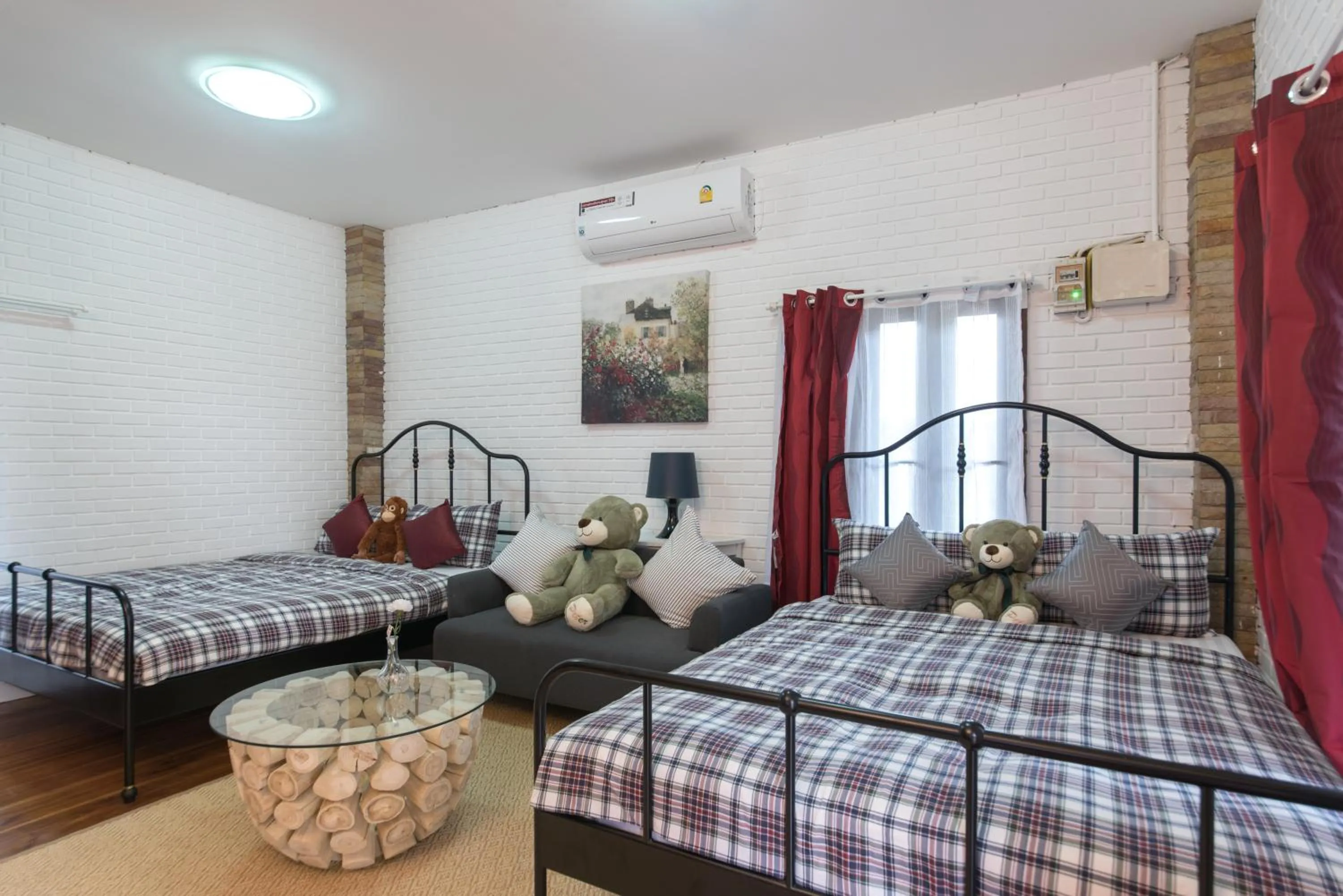 Bed in Mont Blanc Base Camp Khaoyai