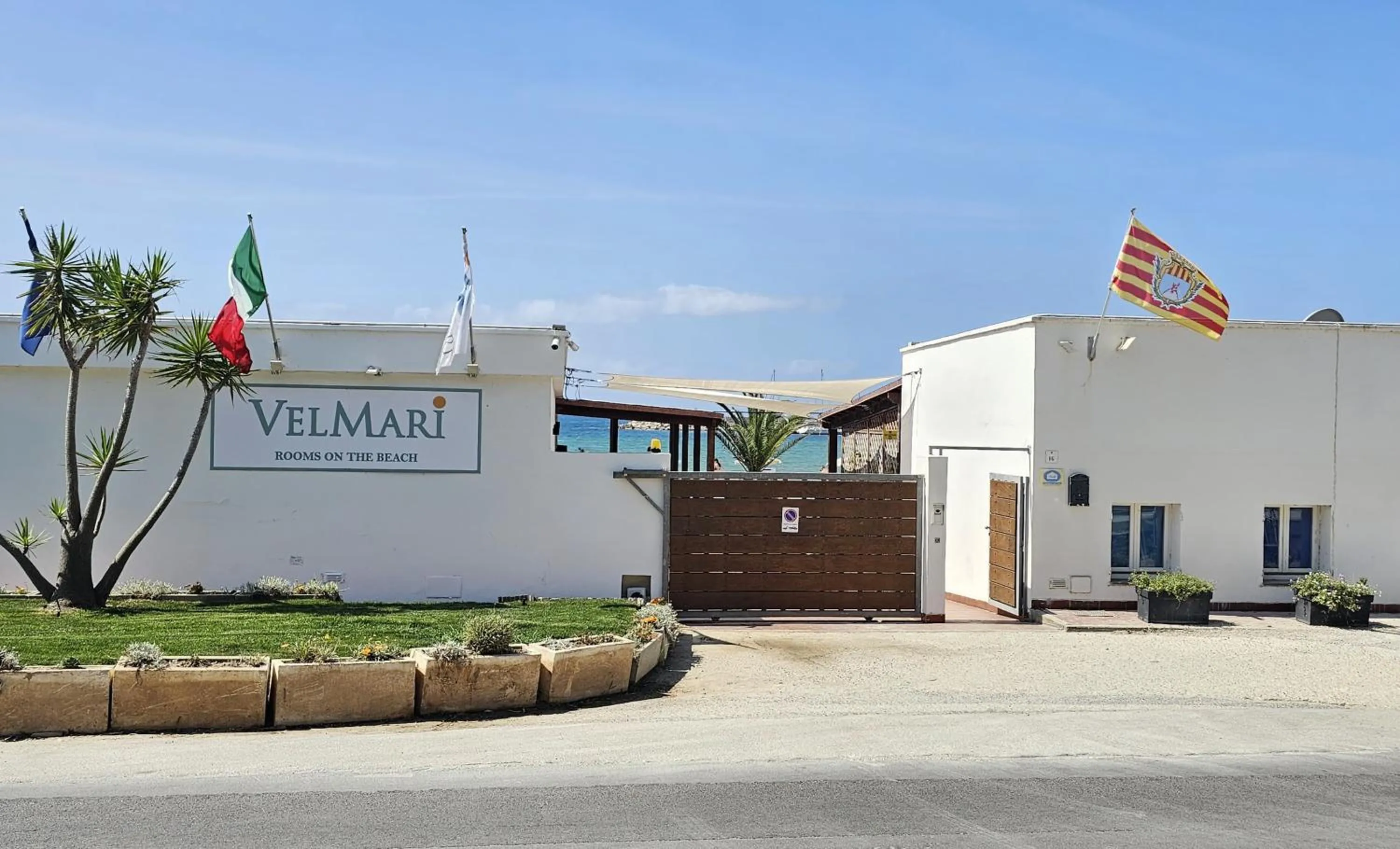 Property building in Vel Marì - Rooms on the Beach