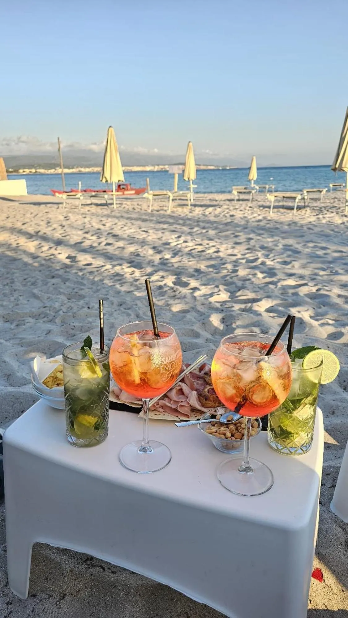 Drinks in Vel Marì - Rooms on the Beach