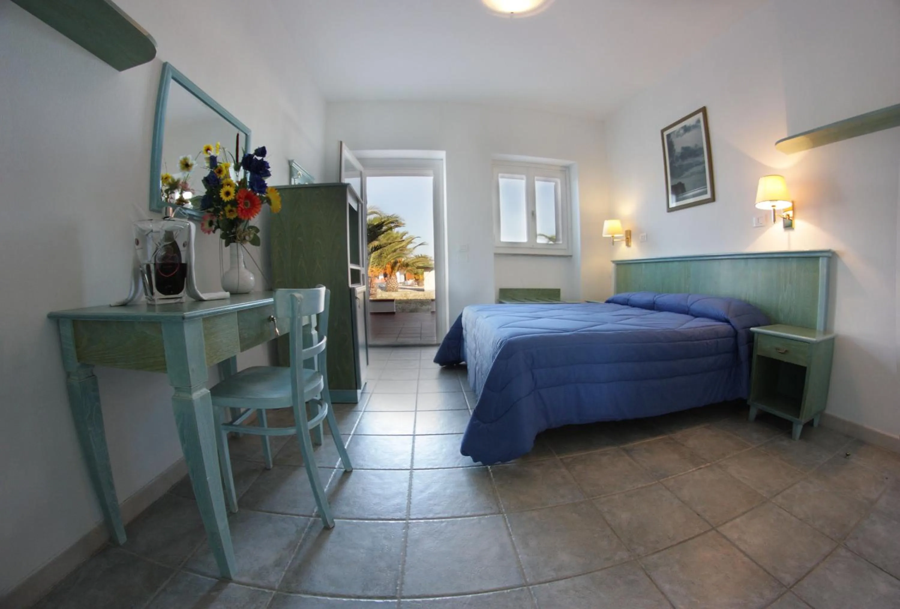 Photo of the whole room, Bed in Vel Marì - Rooms on the Beach