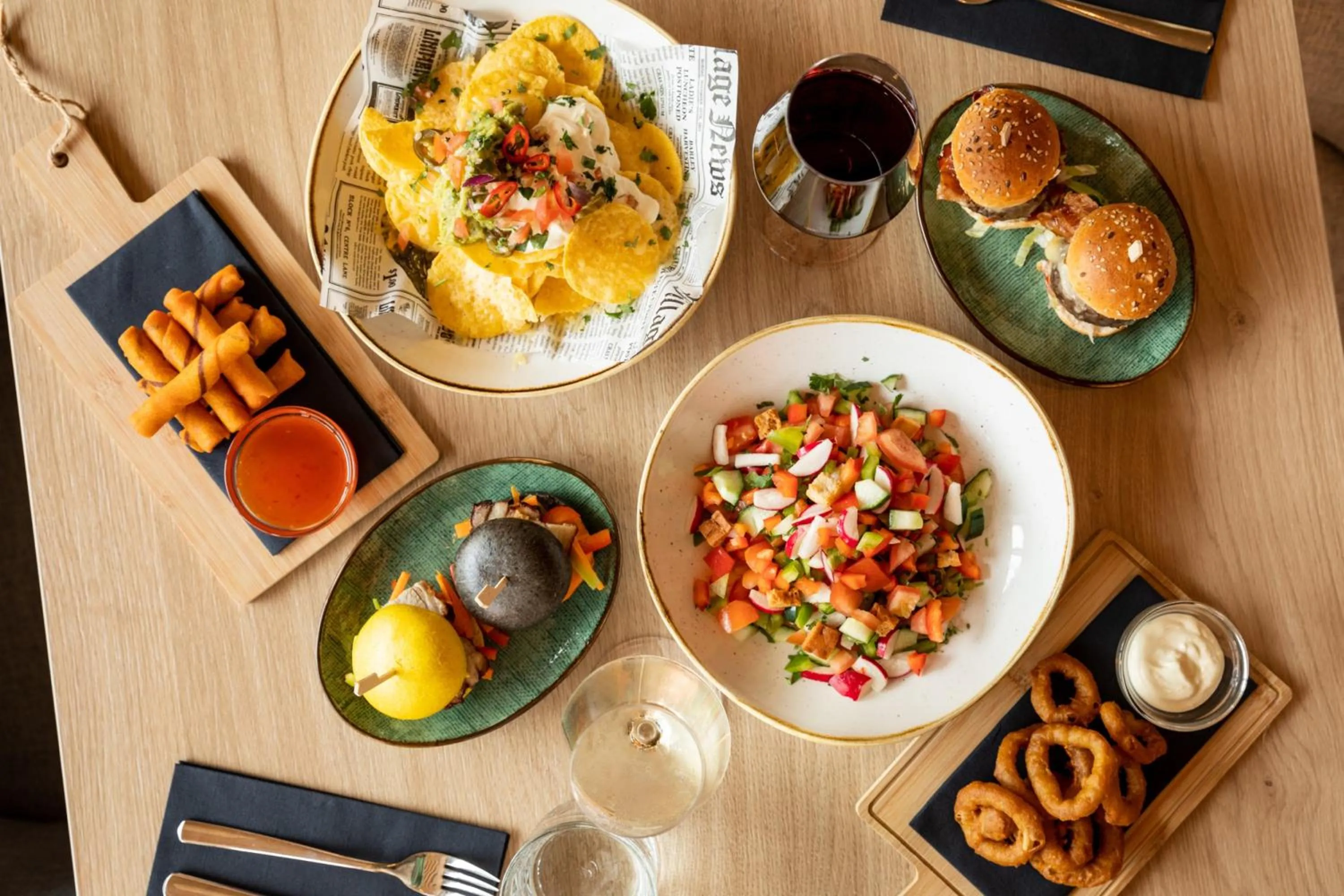 Restaurant/places to eat in Holiday Inn Express - Almere by IHG