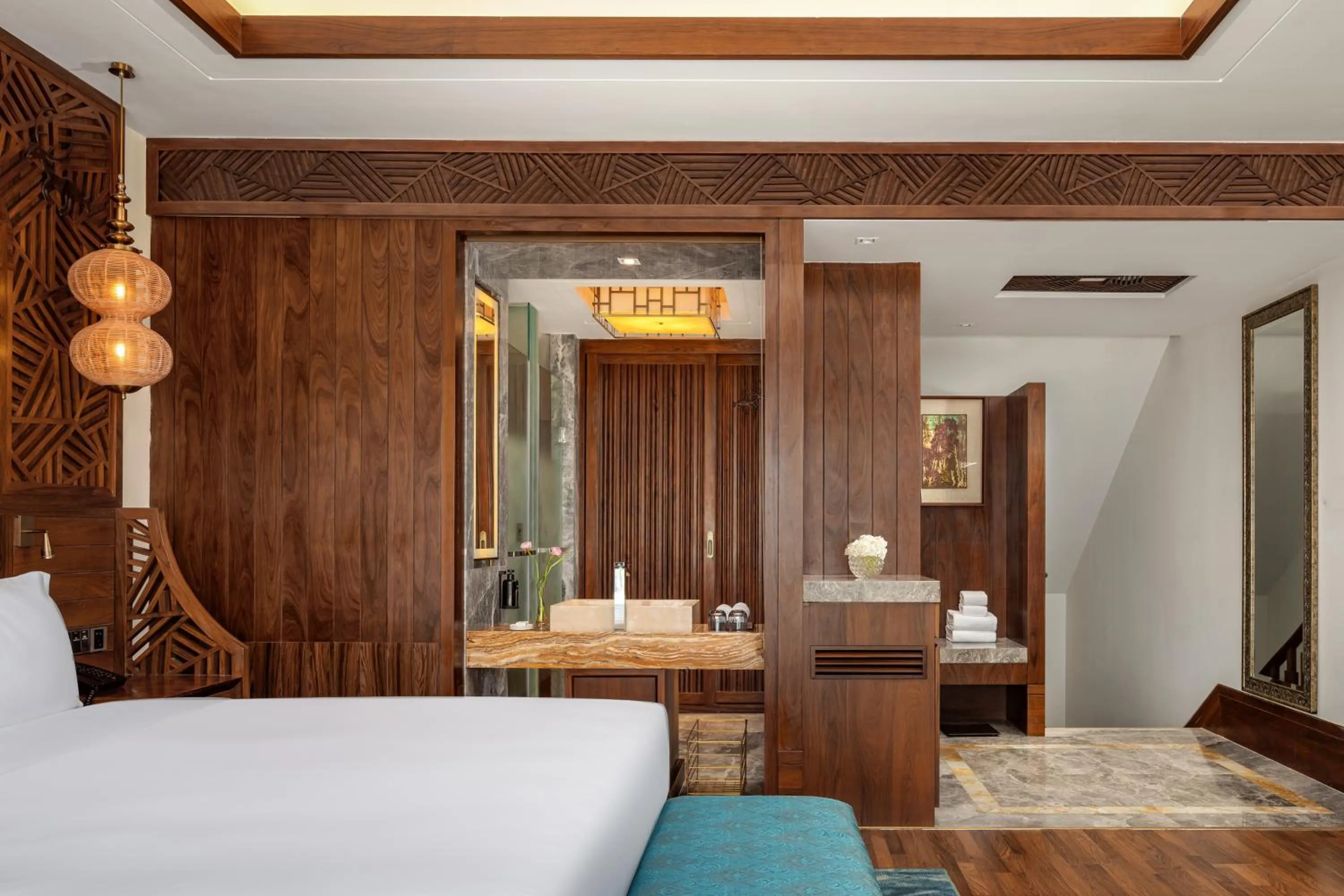 Bathroom, Bed in Fairmont Sanya Haitang Bay