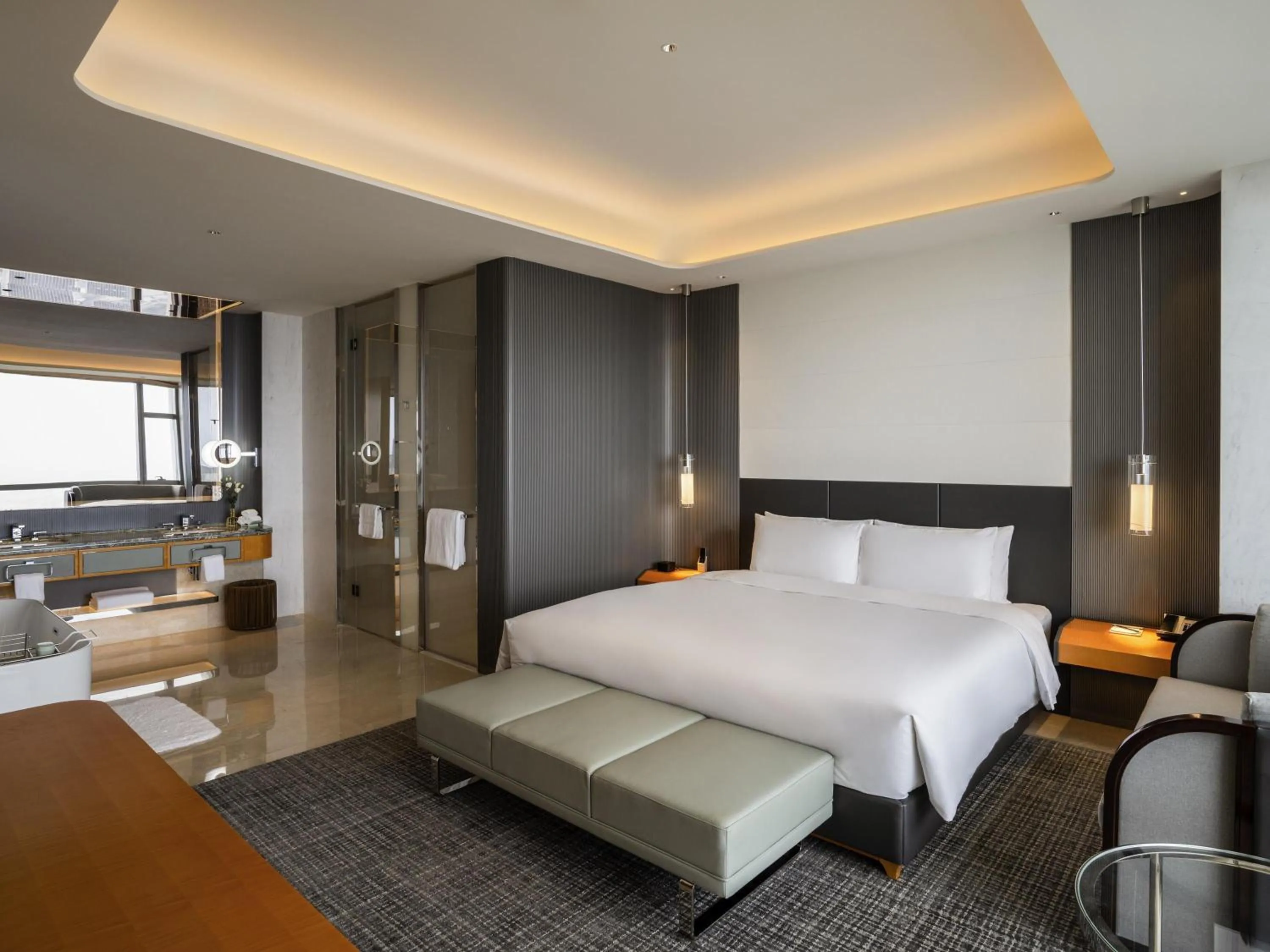 Bedroom, Bed in Sofitel Haikou