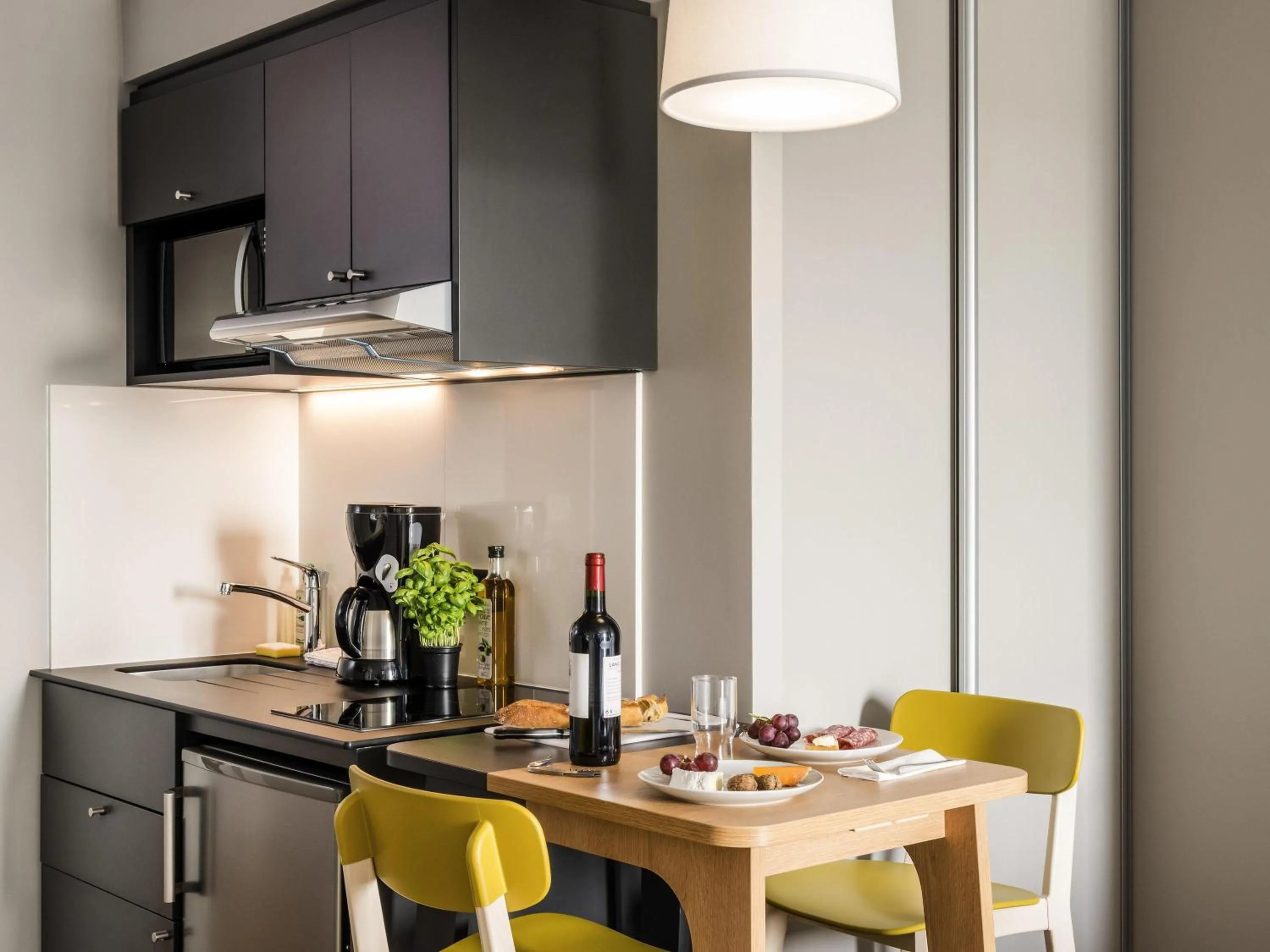 Bedroom in Adagio Access Stuttgart Airport Messe