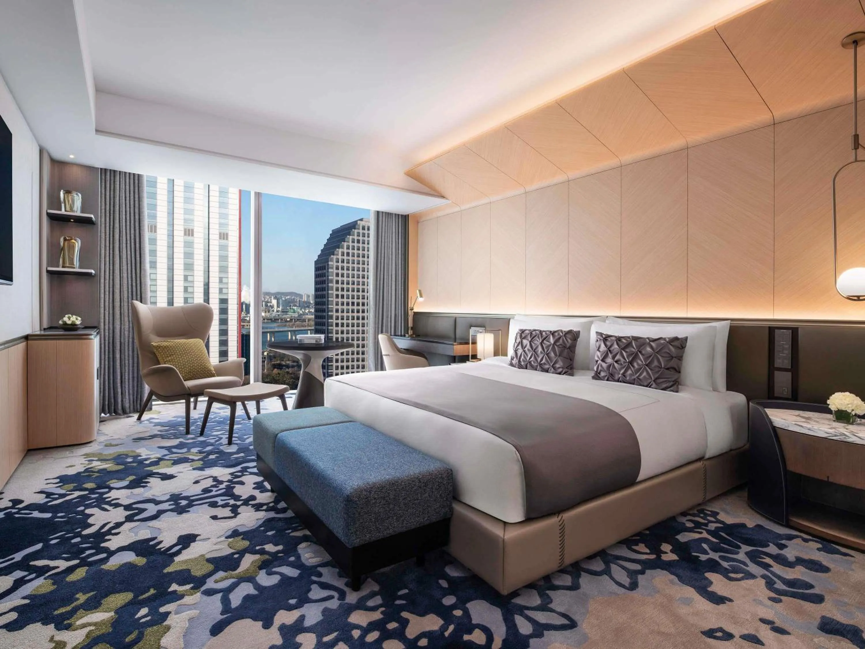 Bedroom, Bed in Fairmont Ambassador Seoul