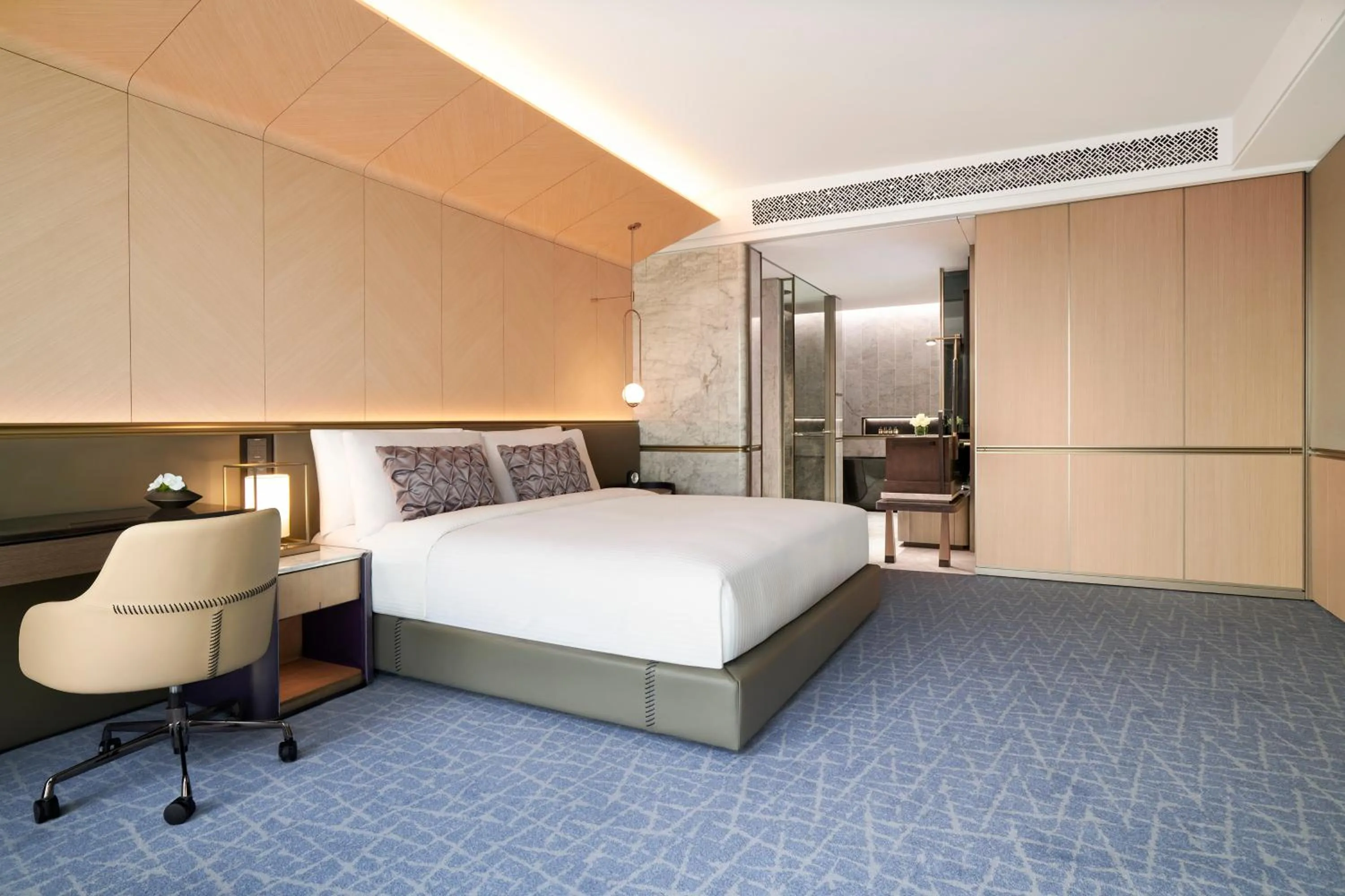 Bedroom, Bed in Fairmont Ambassador Seoul