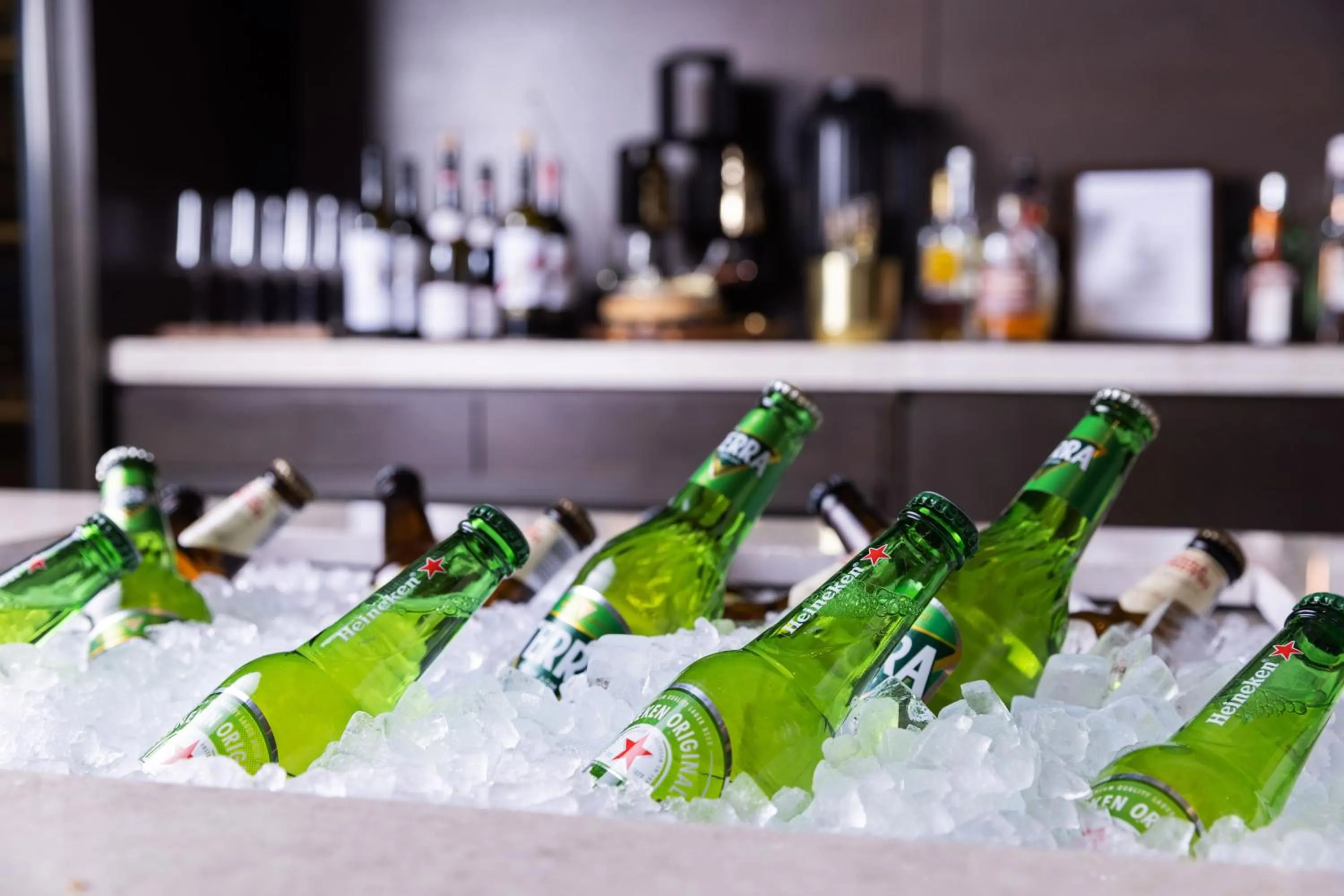 Lounge or bar in Fairmont Ambassador Seoul