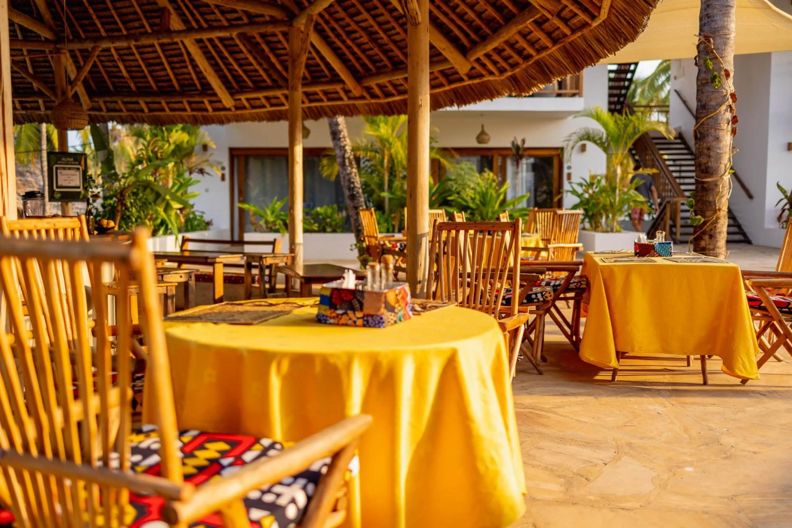 Restaurant/places to eat in Aluna Paje