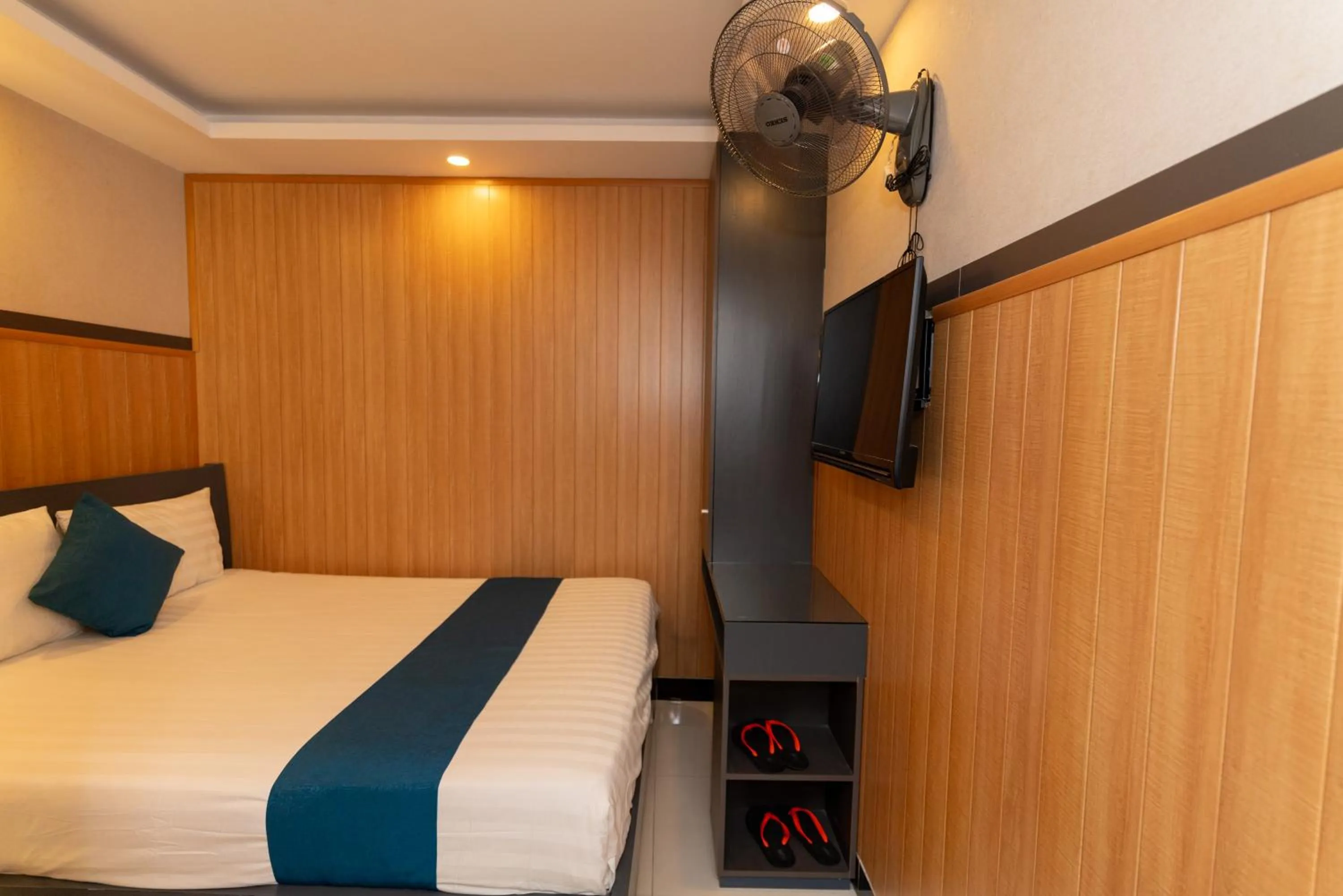 Bedroom, Bed in Prince Hotel