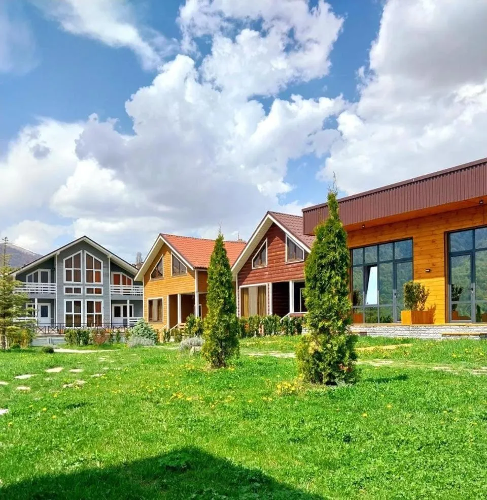 Natural landscape in COTTAGE CHALET and TOURS