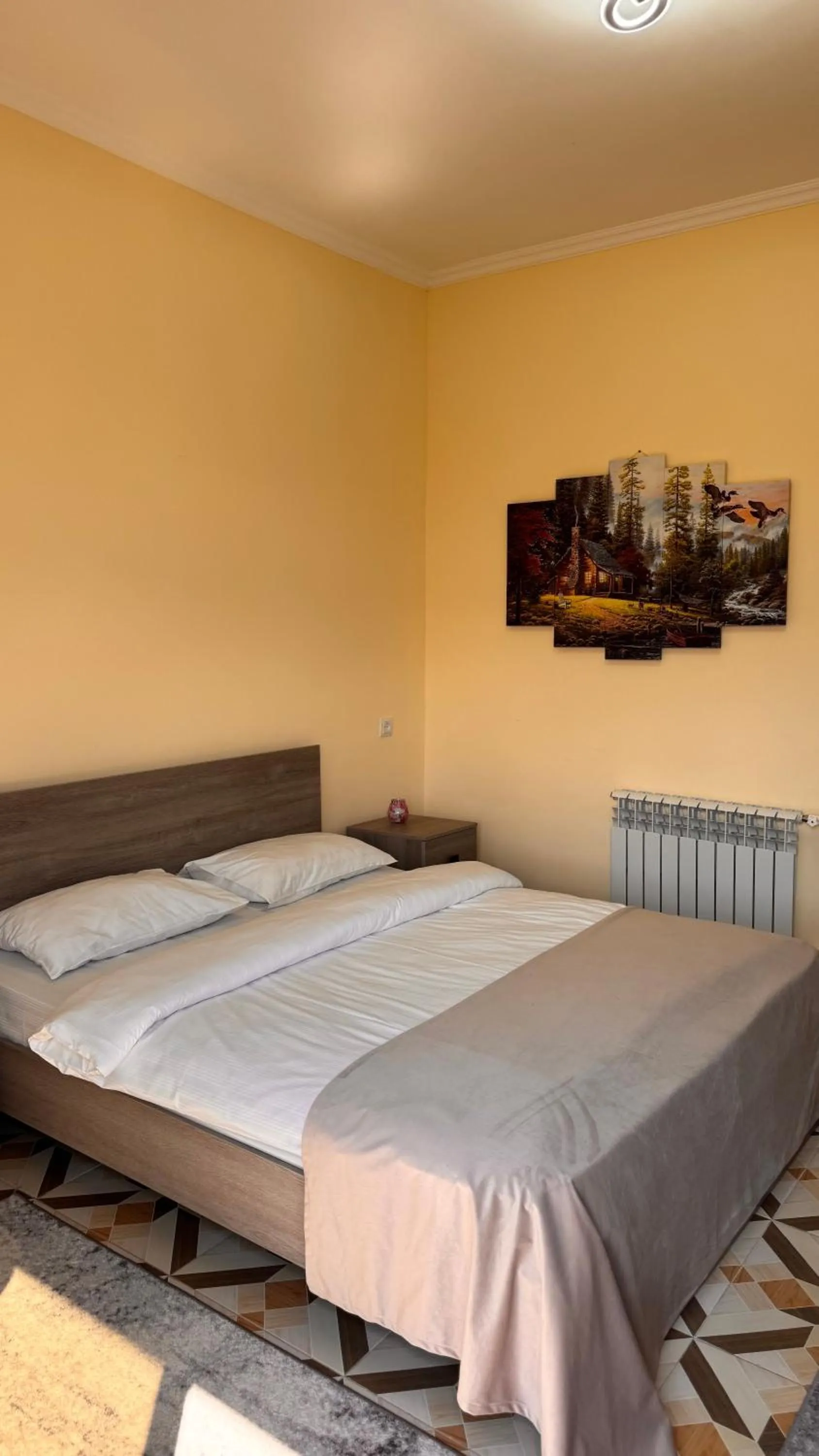 Bed in COTTAGE CHALET and TOURS