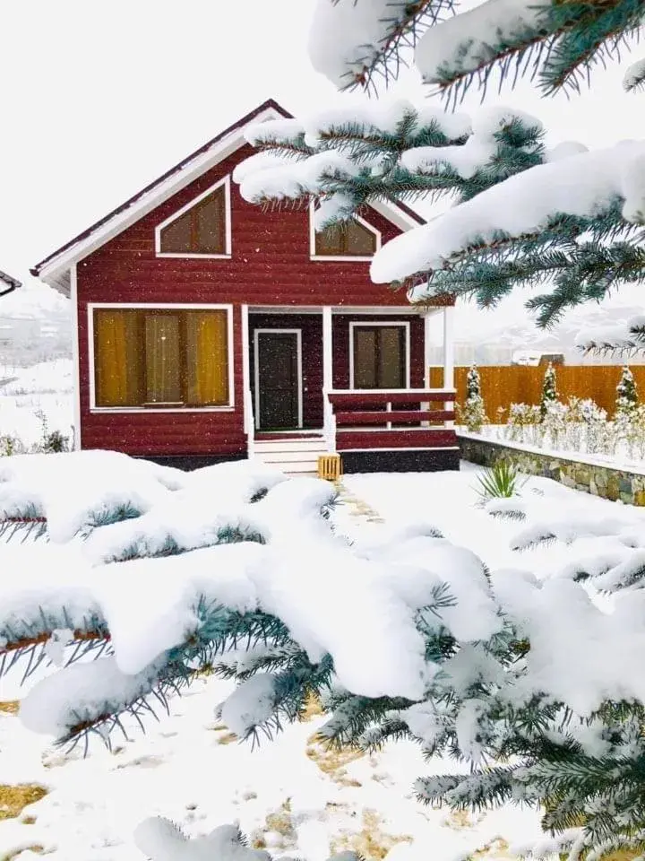 COTTAGE CHALET and TOURS COTTAGE CHALET and TOURS