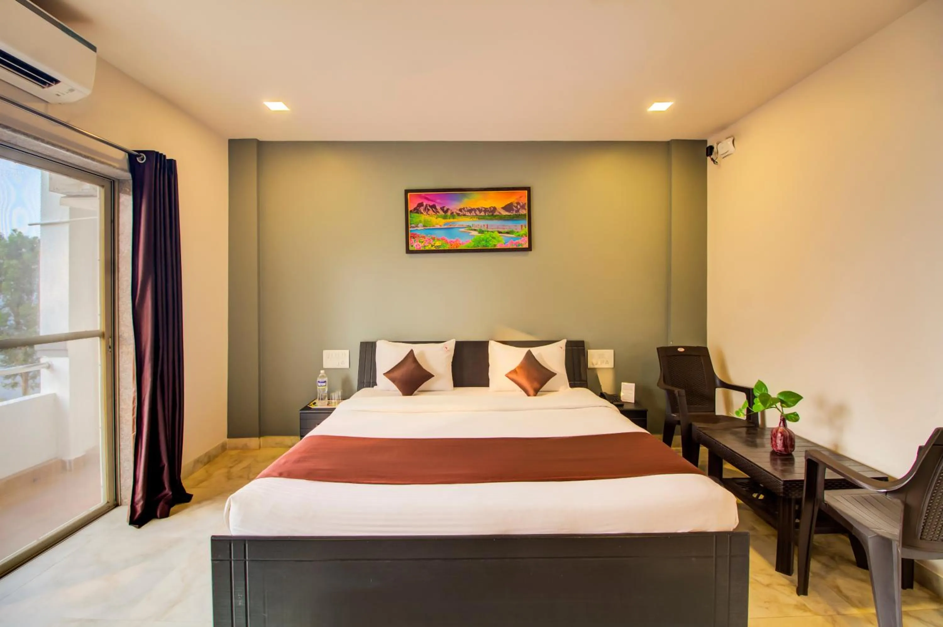 Bed in Harmony Palace