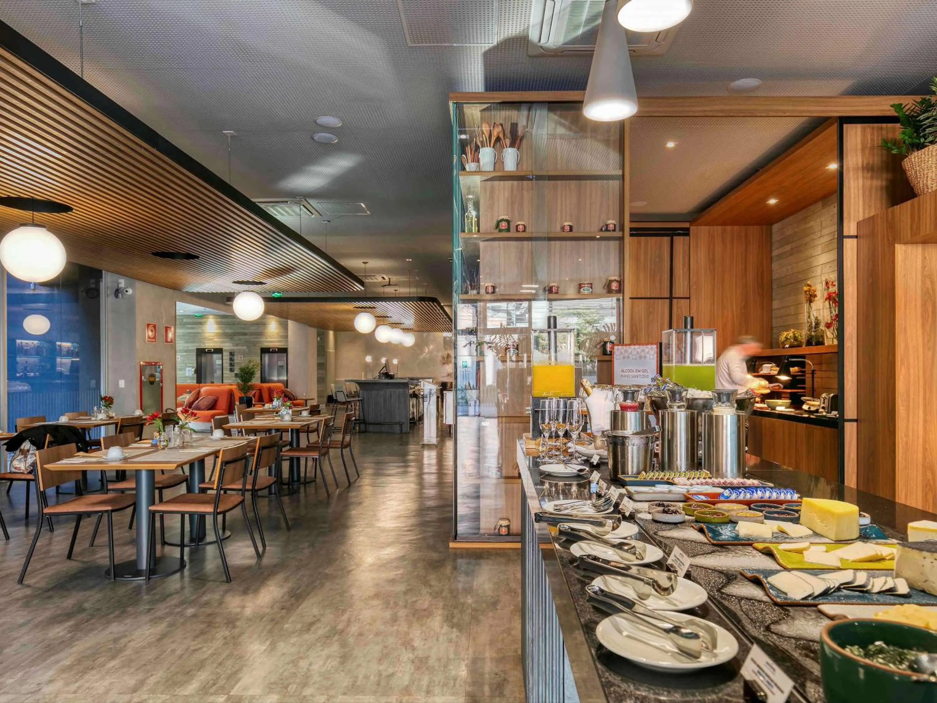 Restaurant/places to eat in Novotel BH Savassi